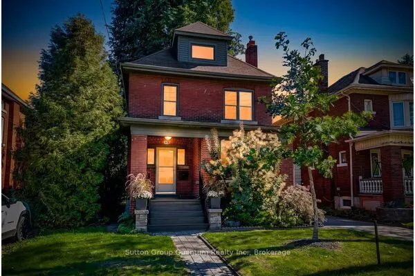 43 Rosslyn Avenue S
