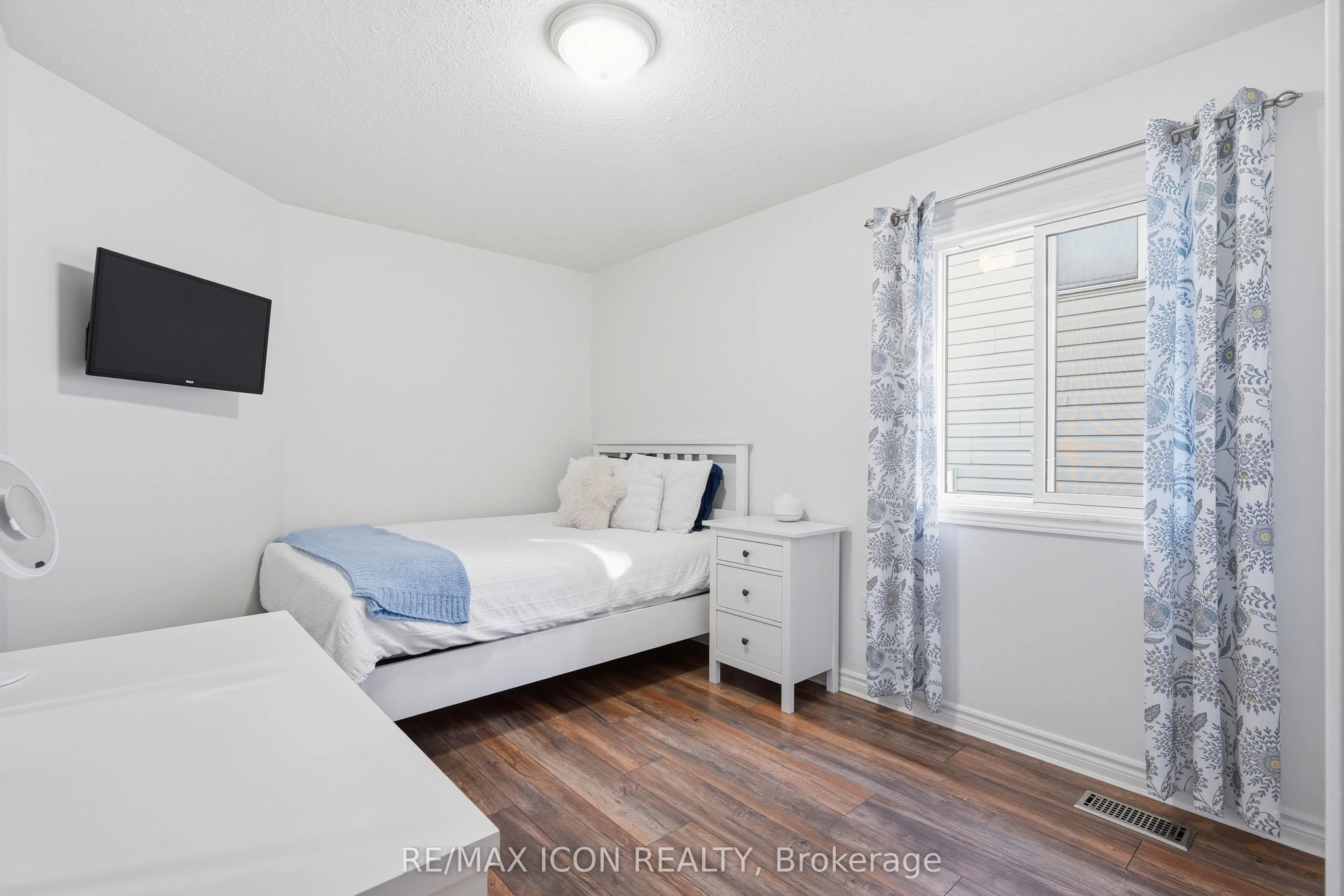 104 Amanda Walk