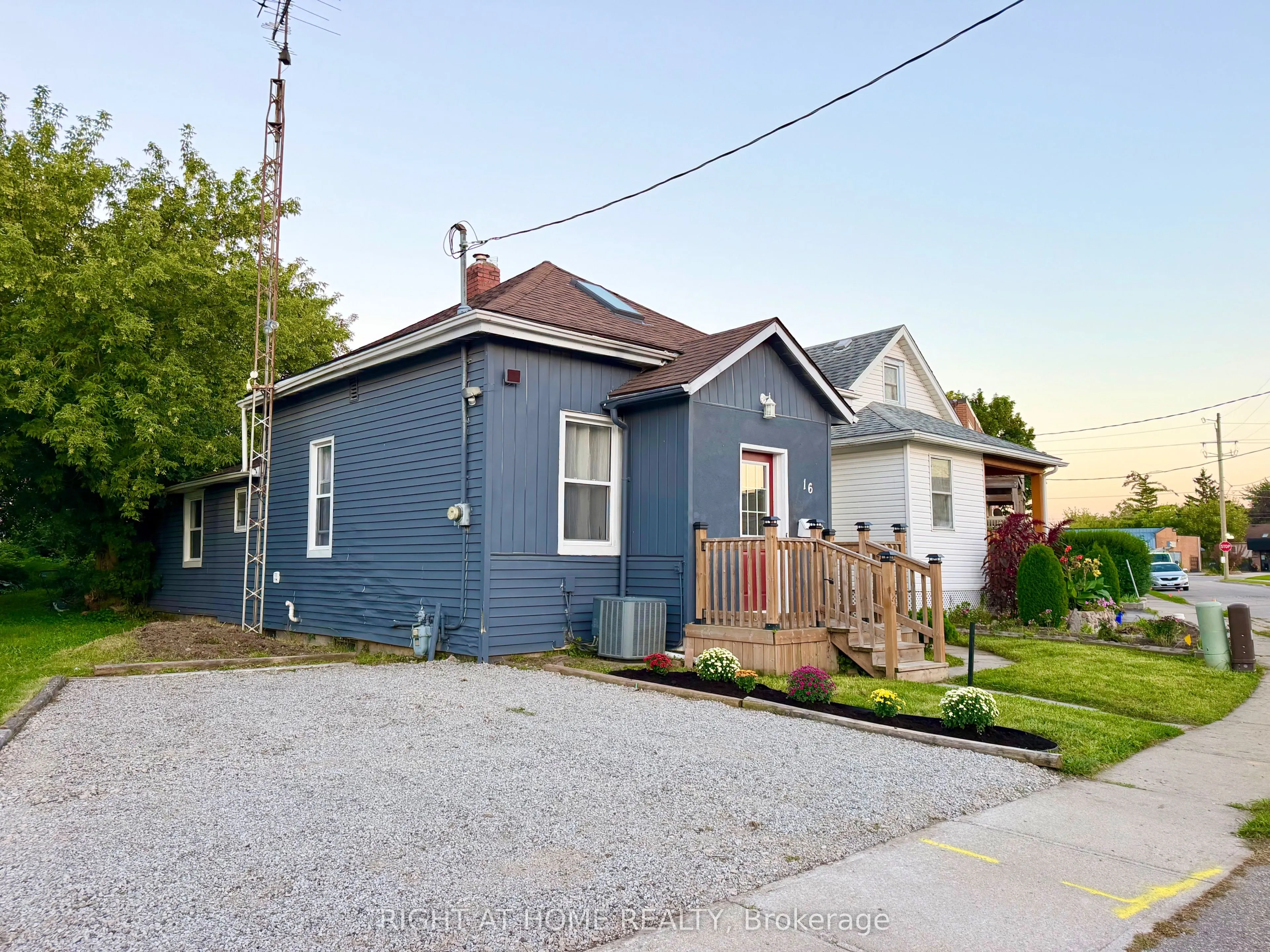 16 East Street