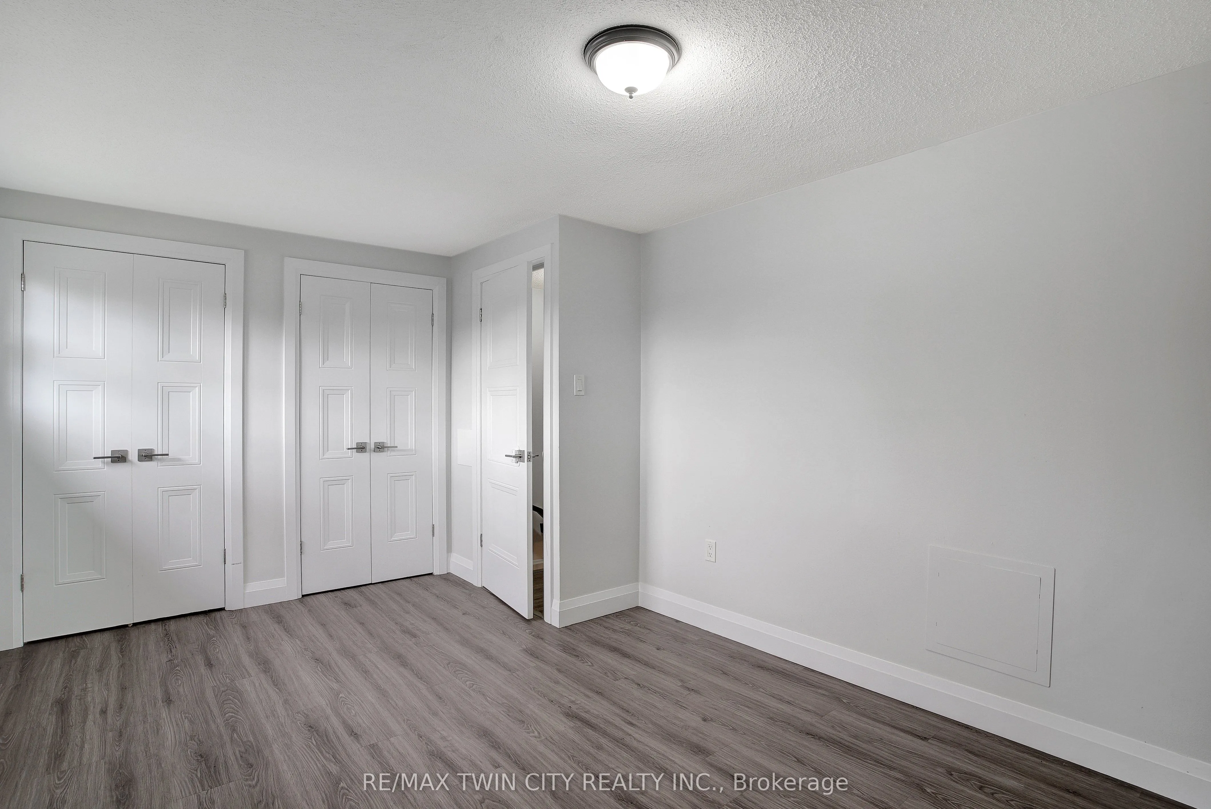 162 Jansen Avenue #25