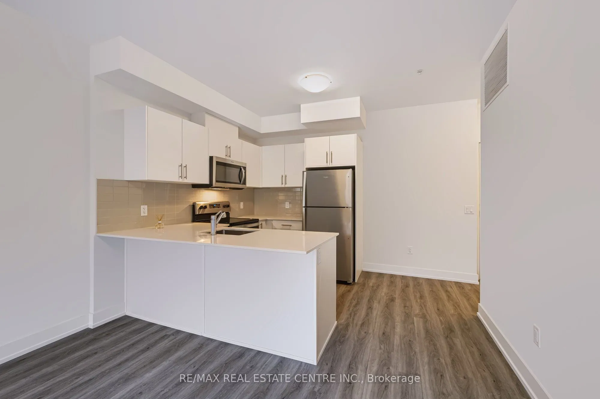 1000 Lackner Place #106