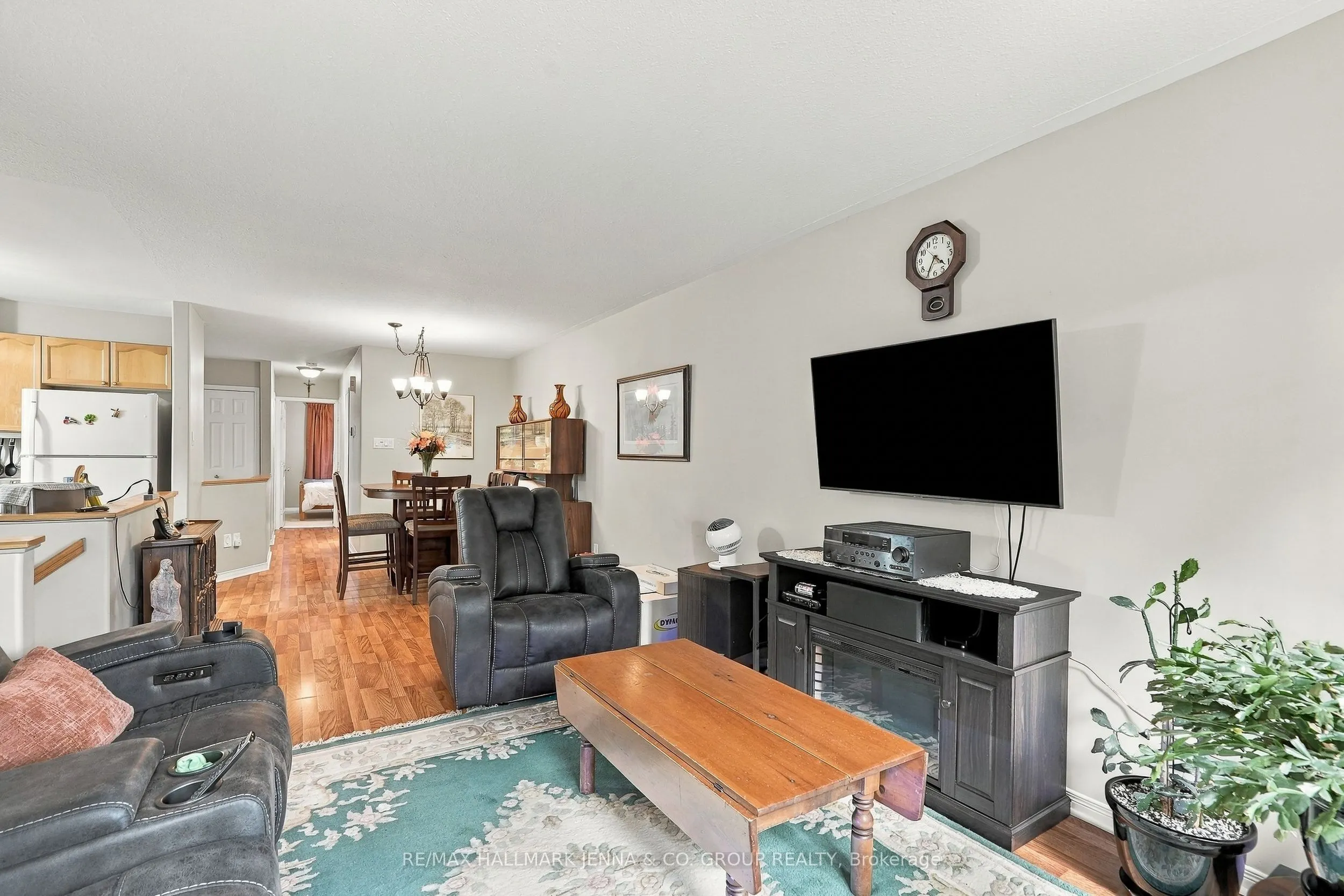 64 Whalings Circle