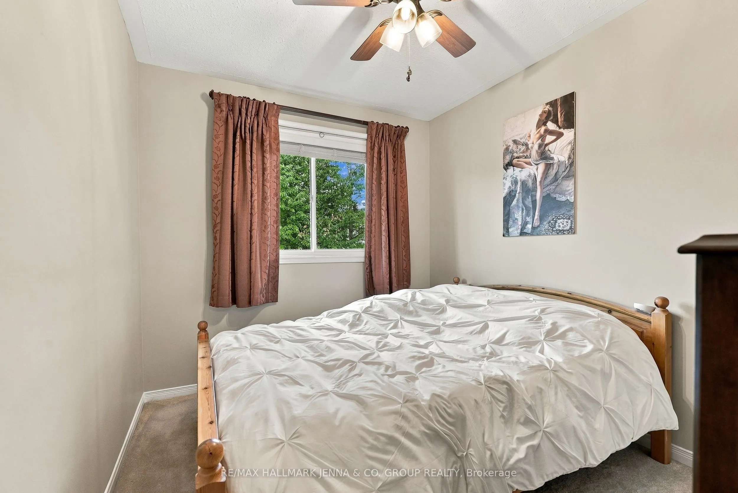64 Whalings Circle