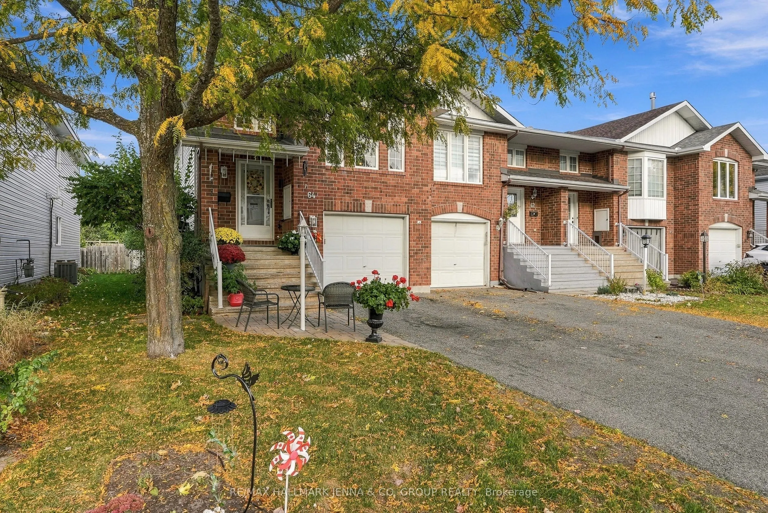 64 Whalings Circle