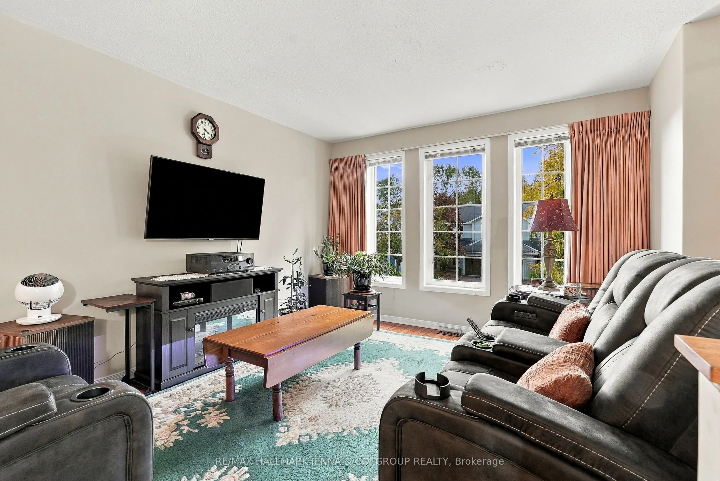 64 Whalings Circle