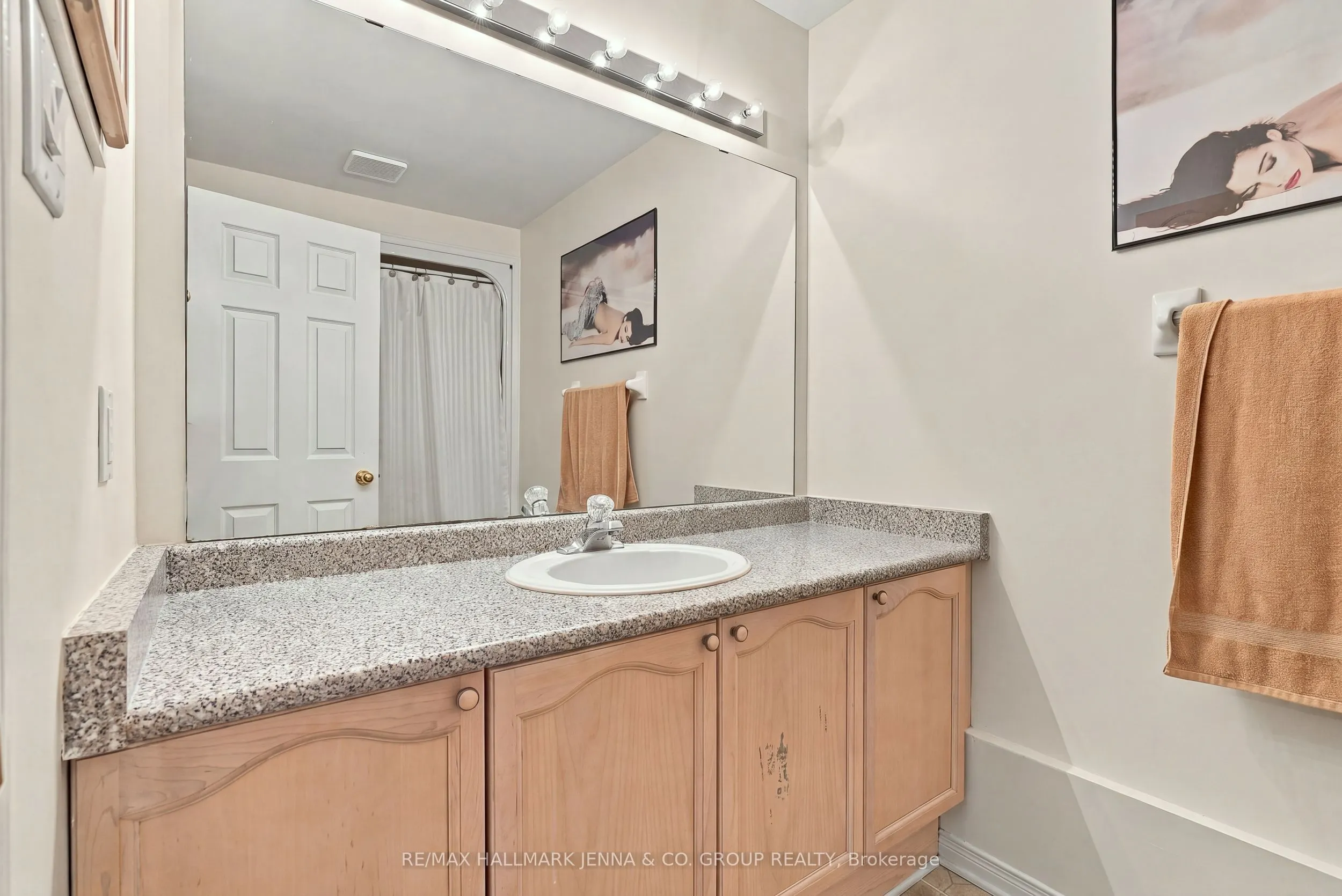 64 Whalings Circle