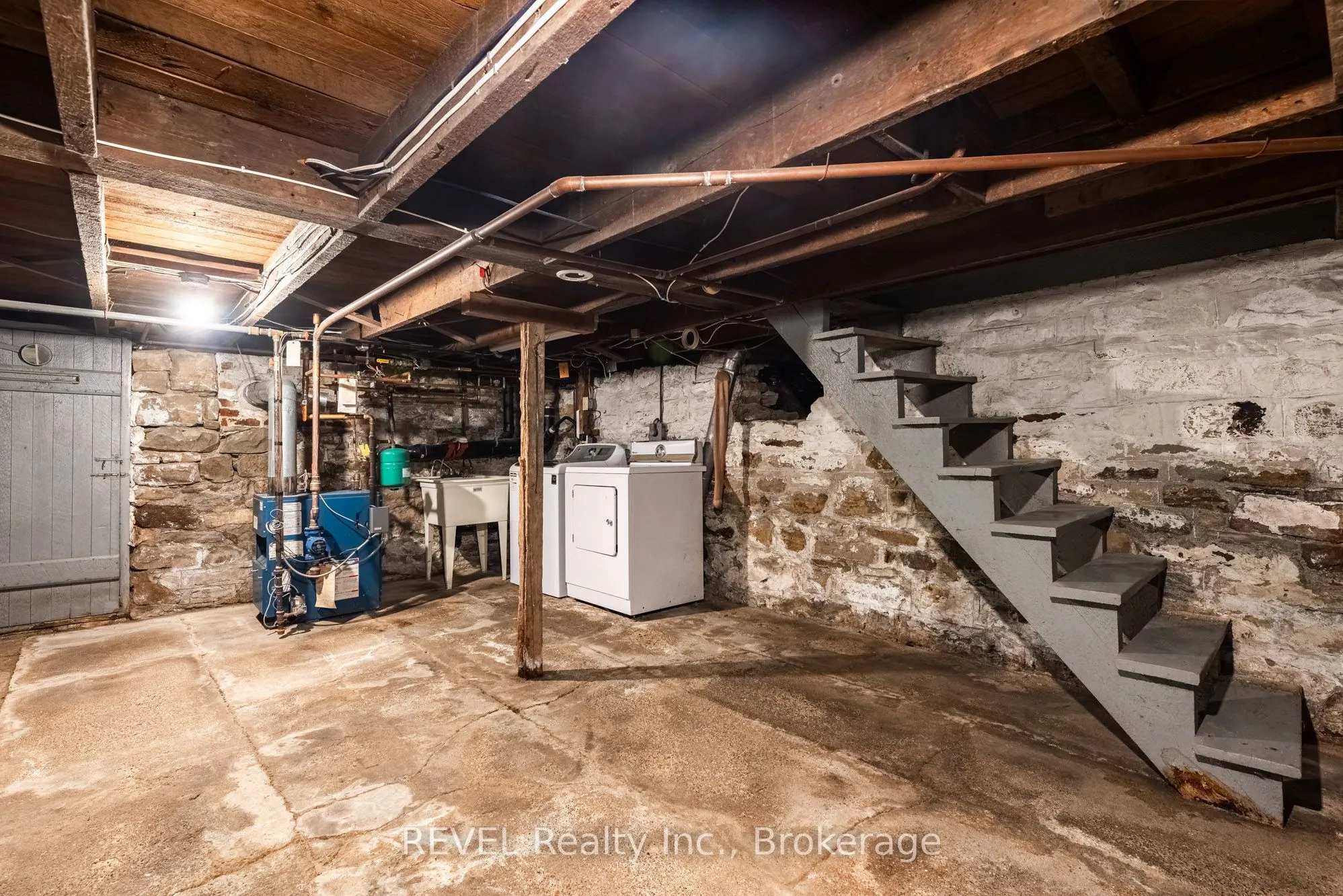 1629 Gregory Road
