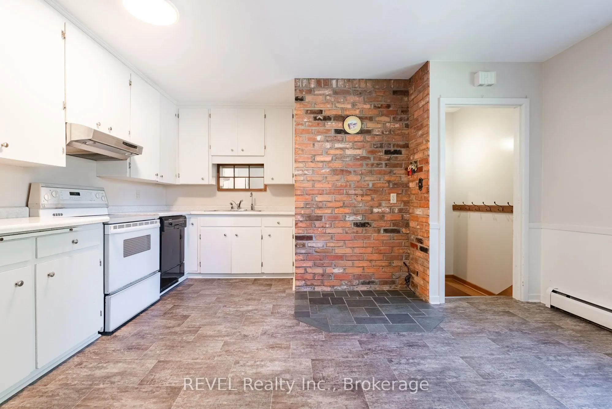 1629 Gregory Road