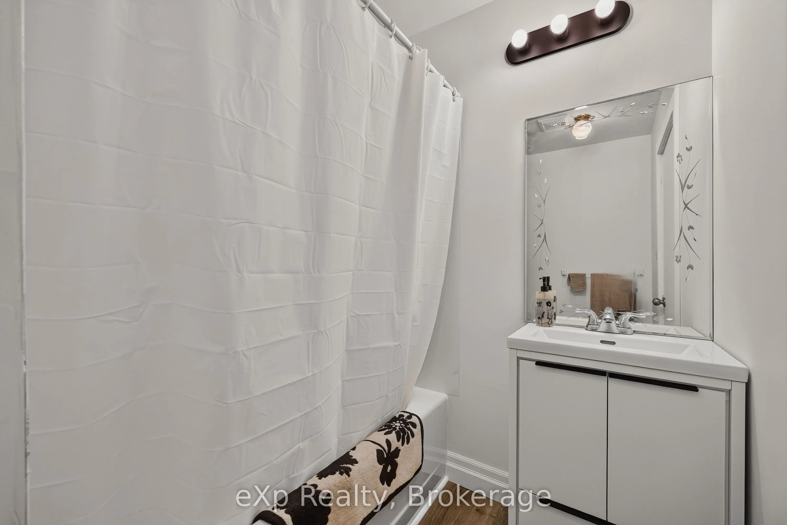 225697 Southgate 22 Road