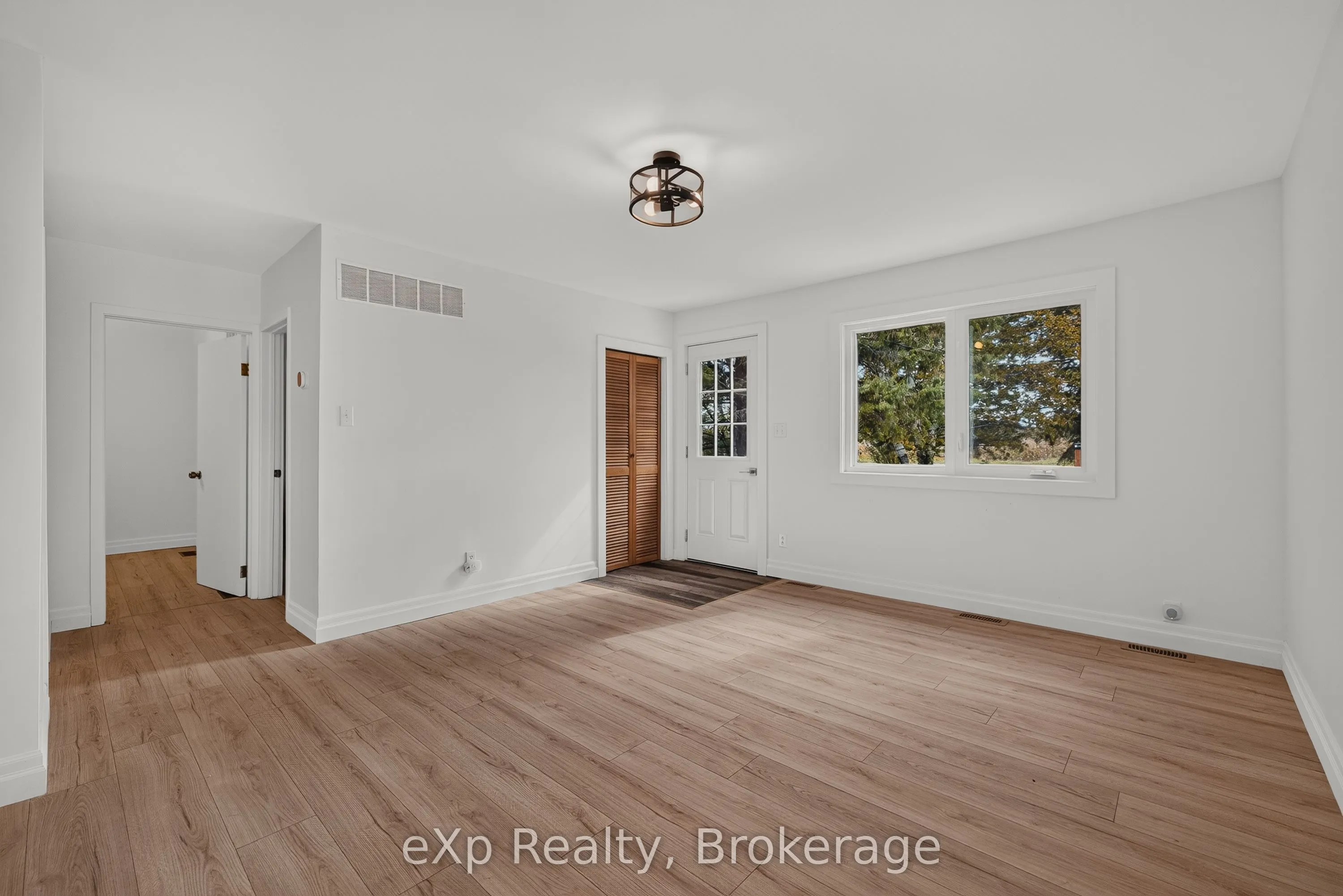 225697 Southgate 22 Road