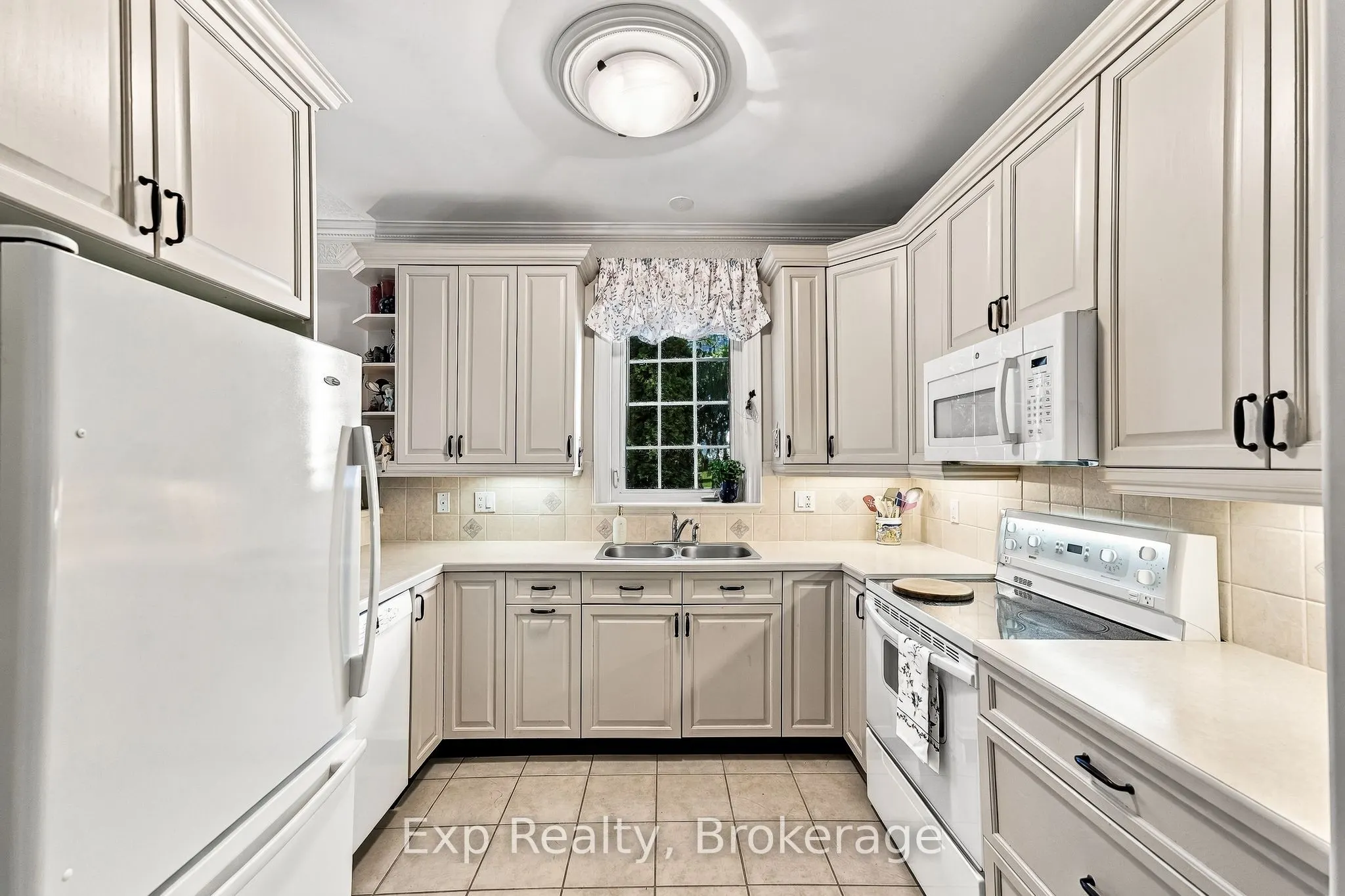 120 University Avenue E #101