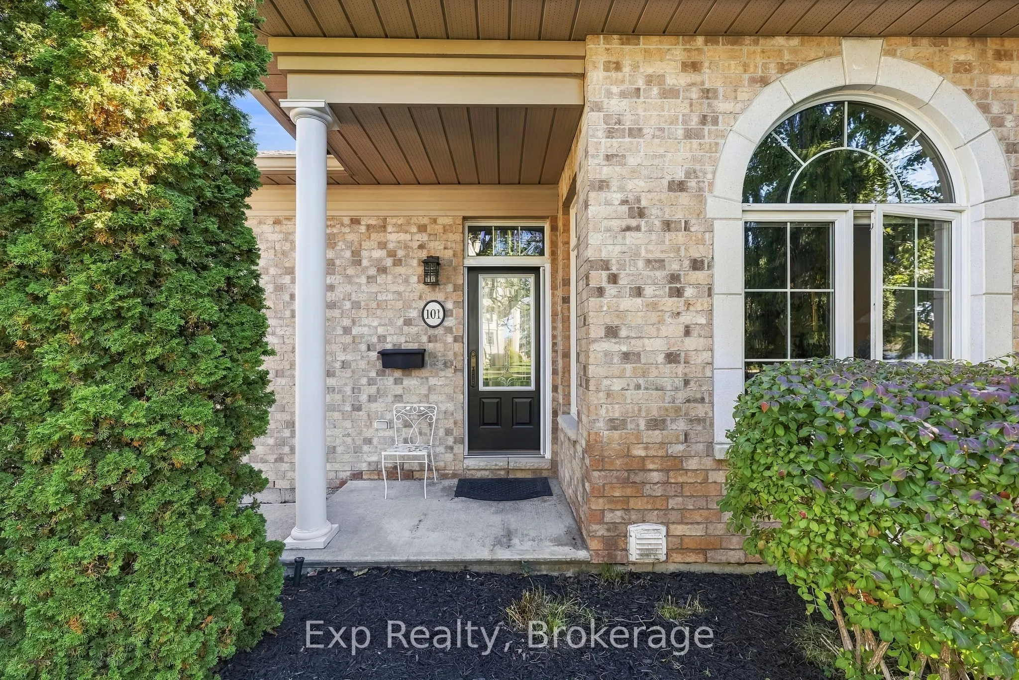 120 University Avenue E #101