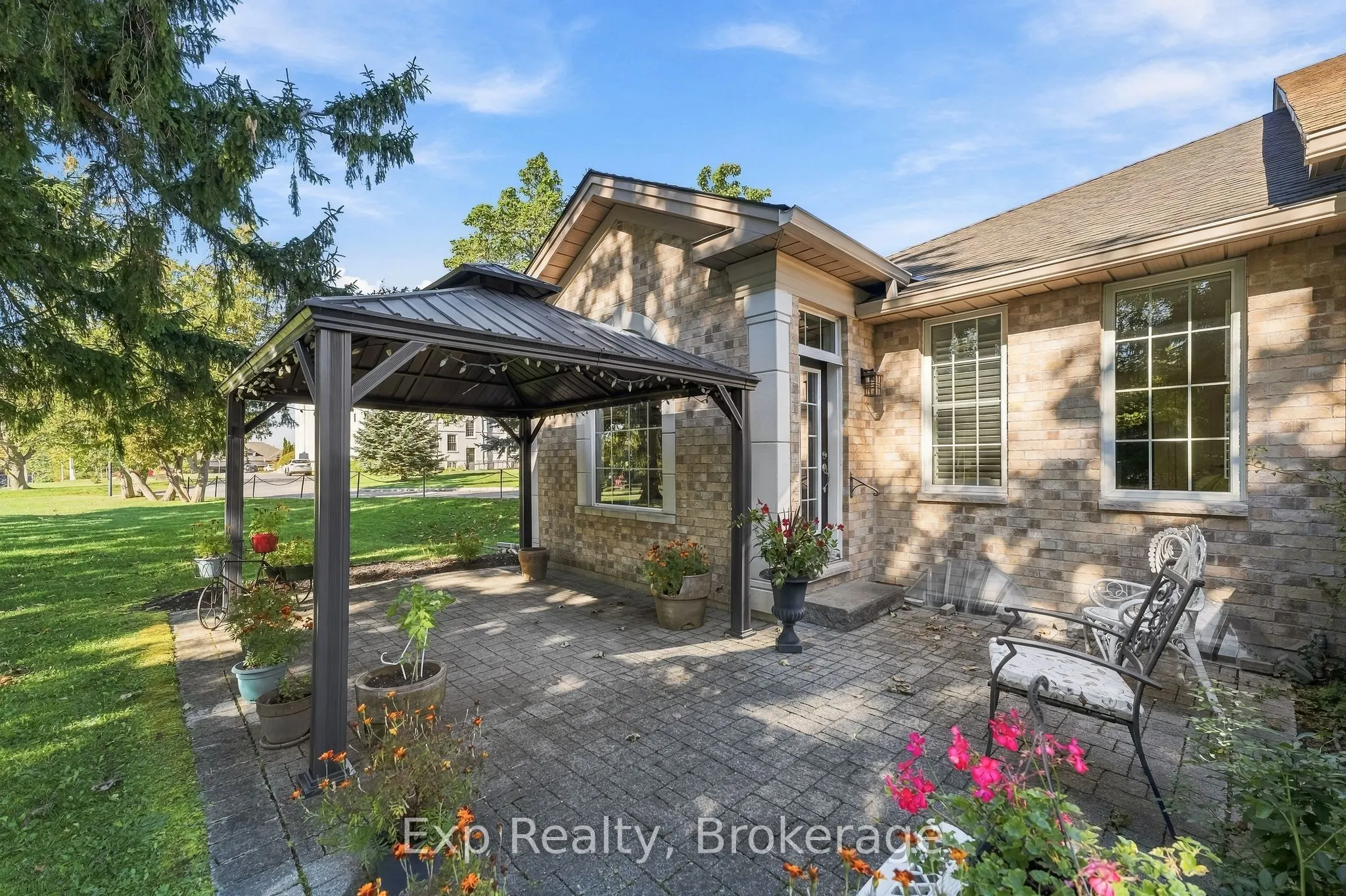 120 University Avenue E #101