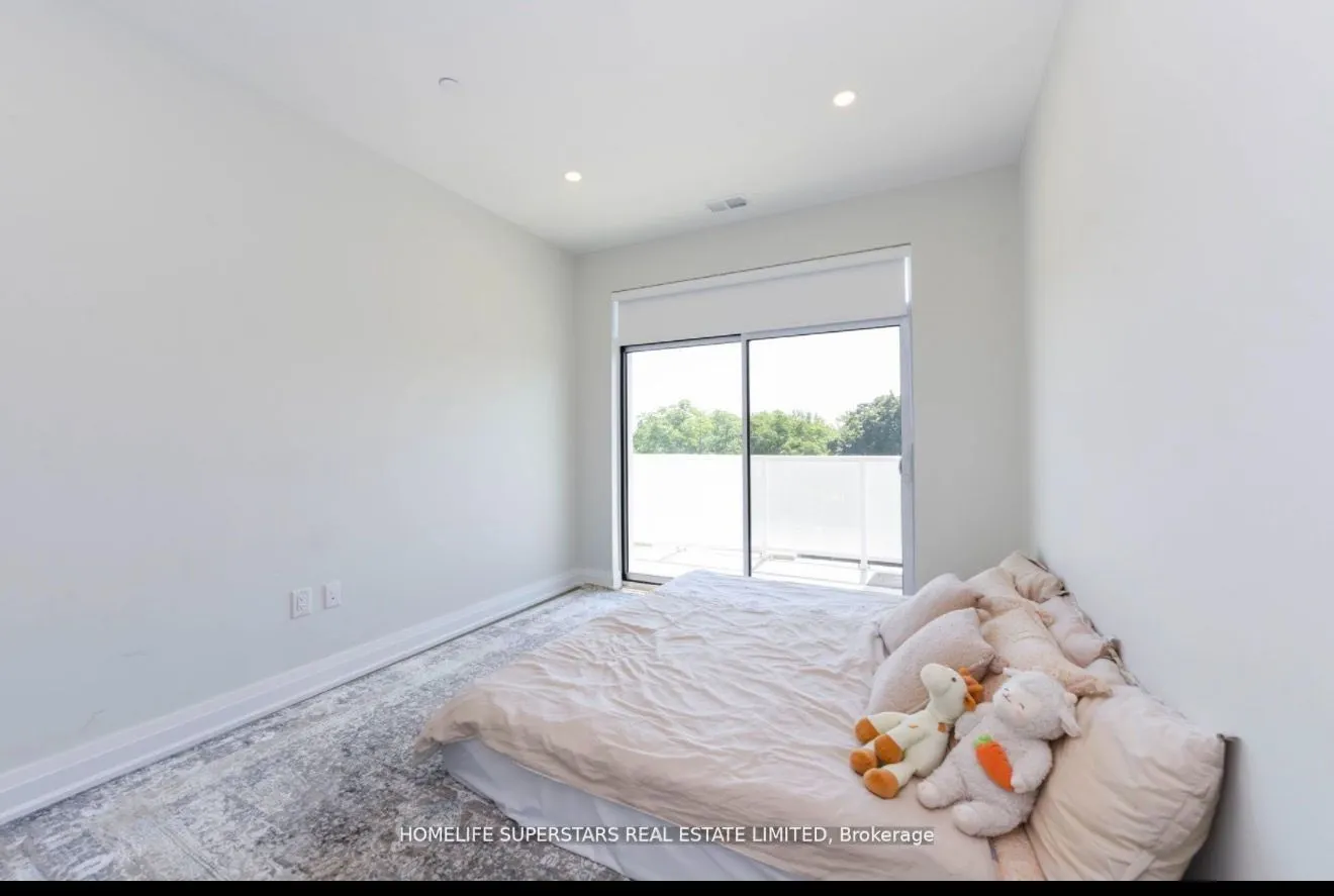 71 WYNDHAM Street #403
