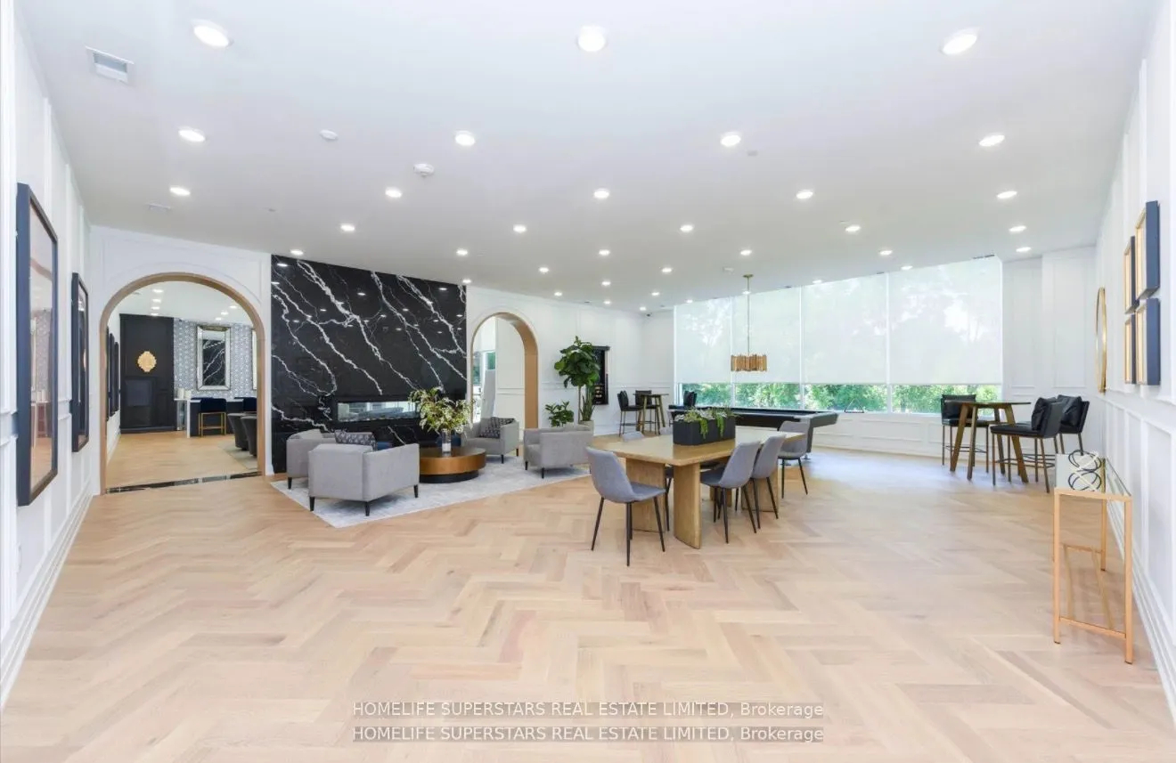 71 WYNDHAM Street #403