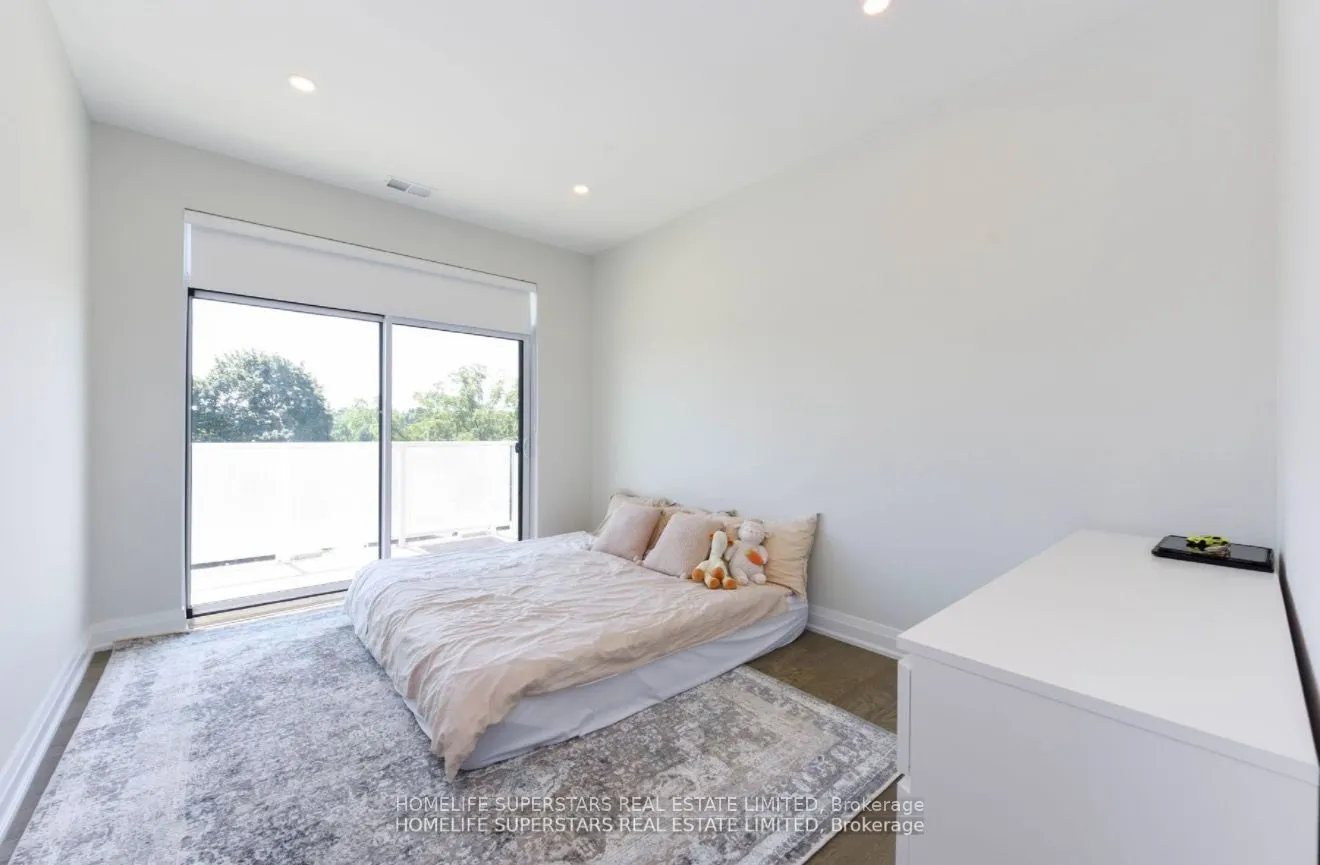 71 WYNDHAM Street #403