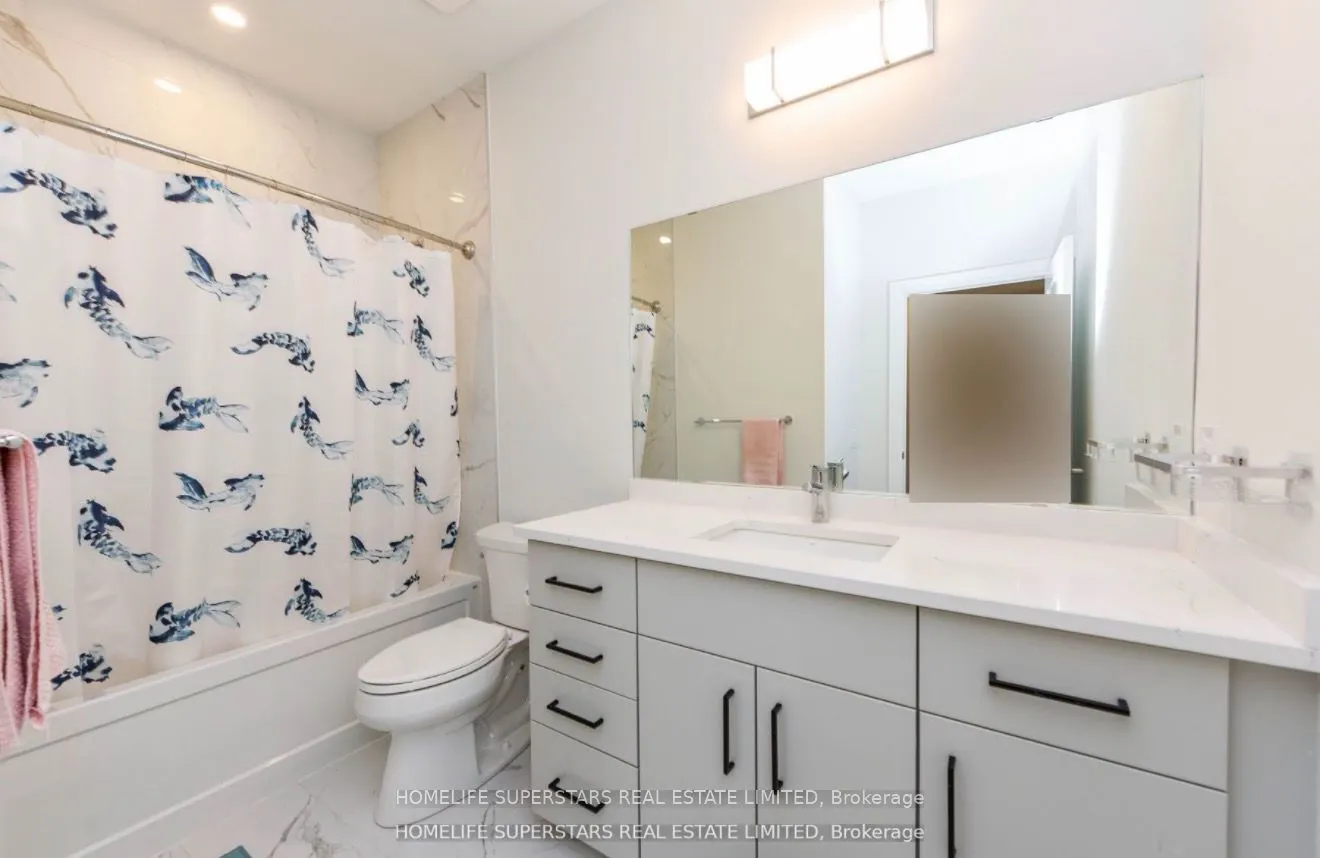 71 WYNDHAM Street #403