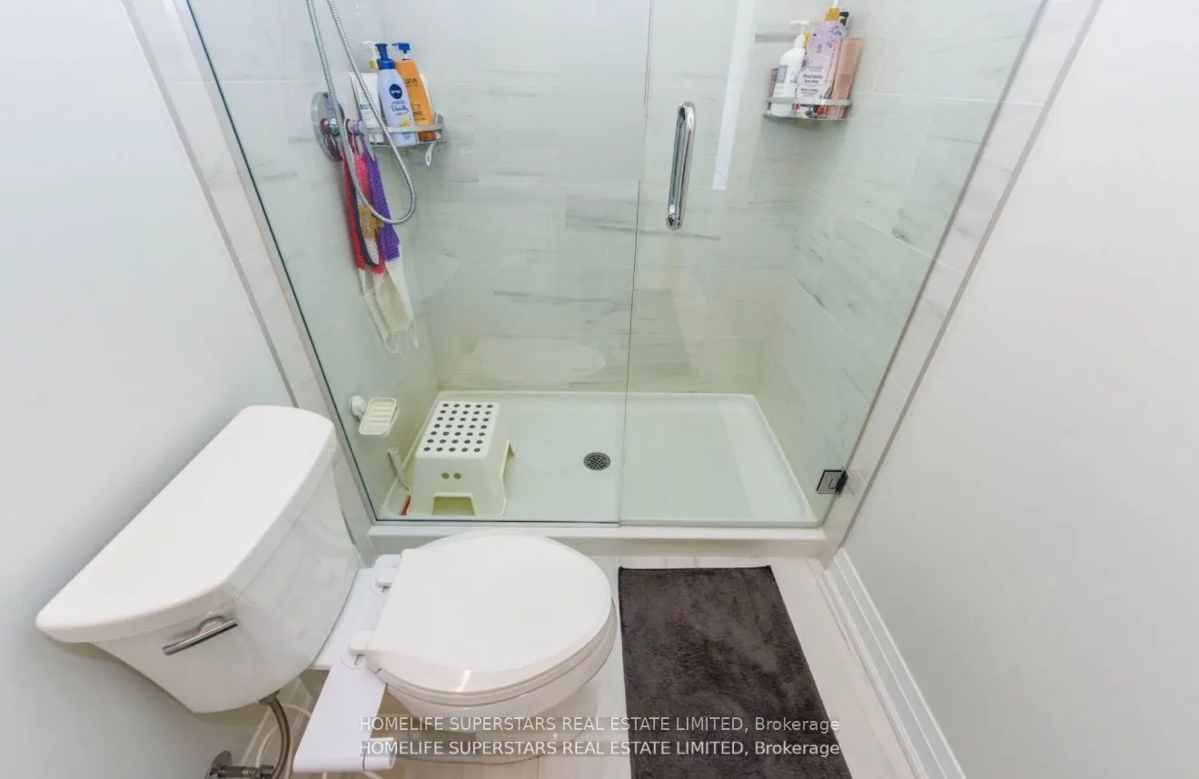 71 WYNDHAM Street #403