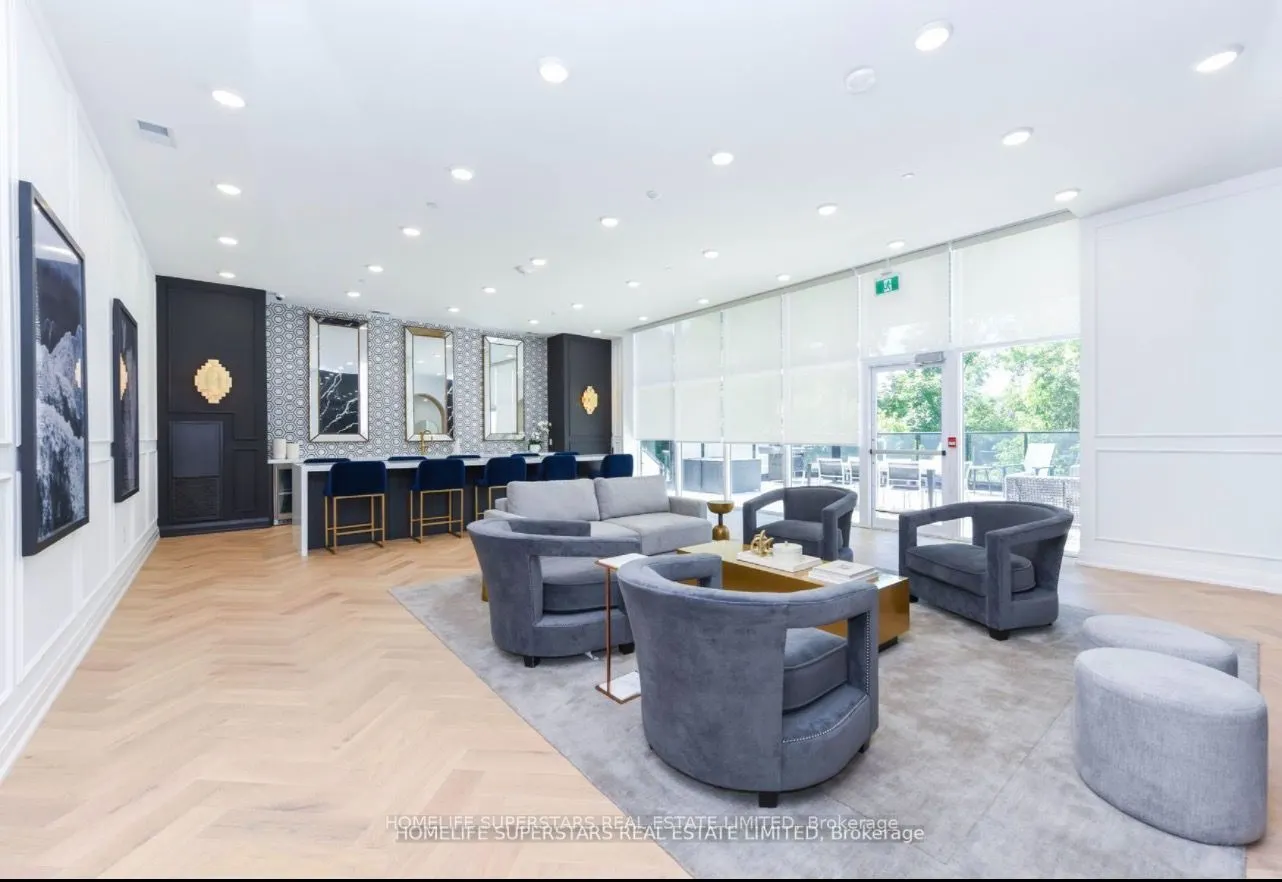71 WYNDHAM Street #403