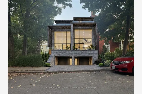 323 Daly Avenue