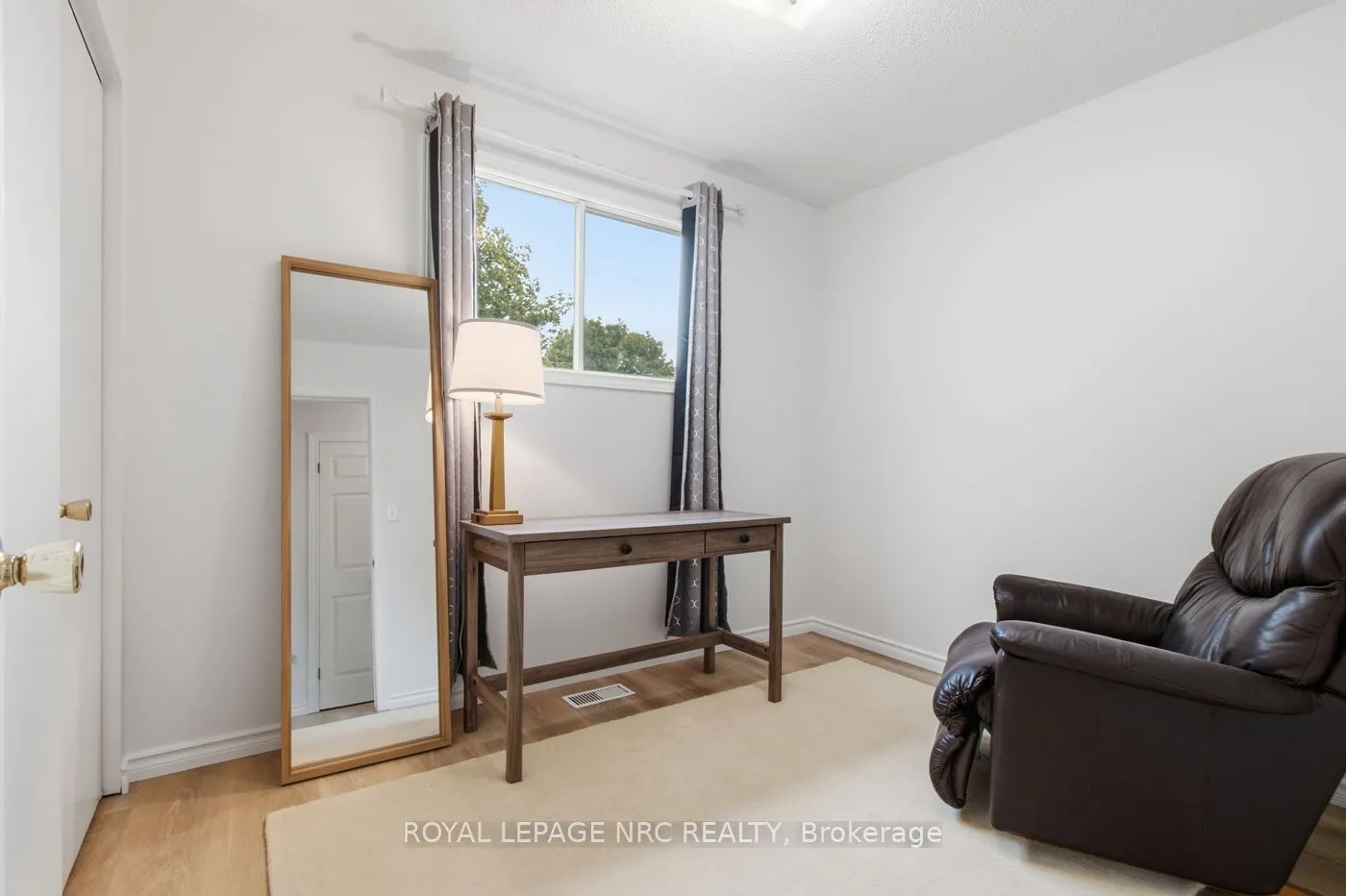 32 Crestcombe Road