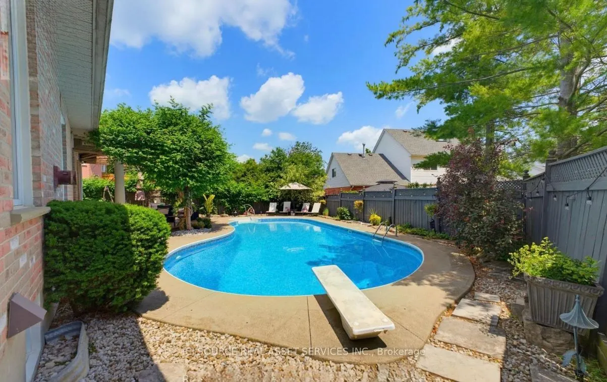 56 Windrush Trail