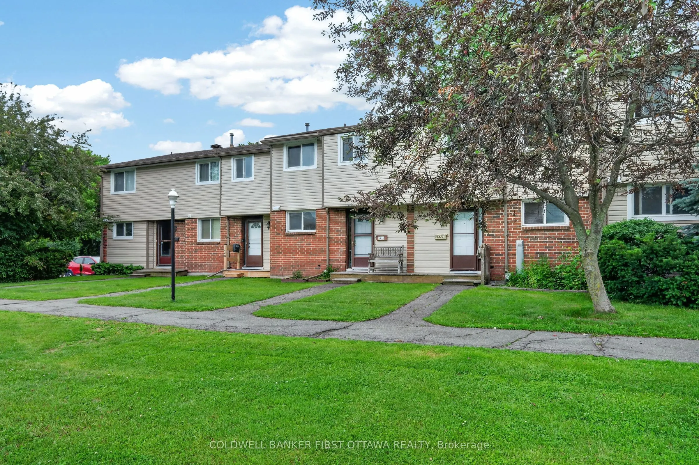 1444 PALMERSTON Drive #98
