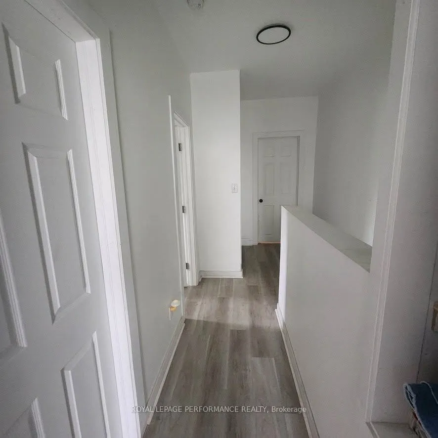 3-5 Mary Street N