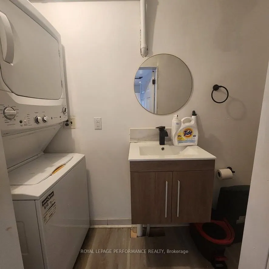 3-5 Mary Street N