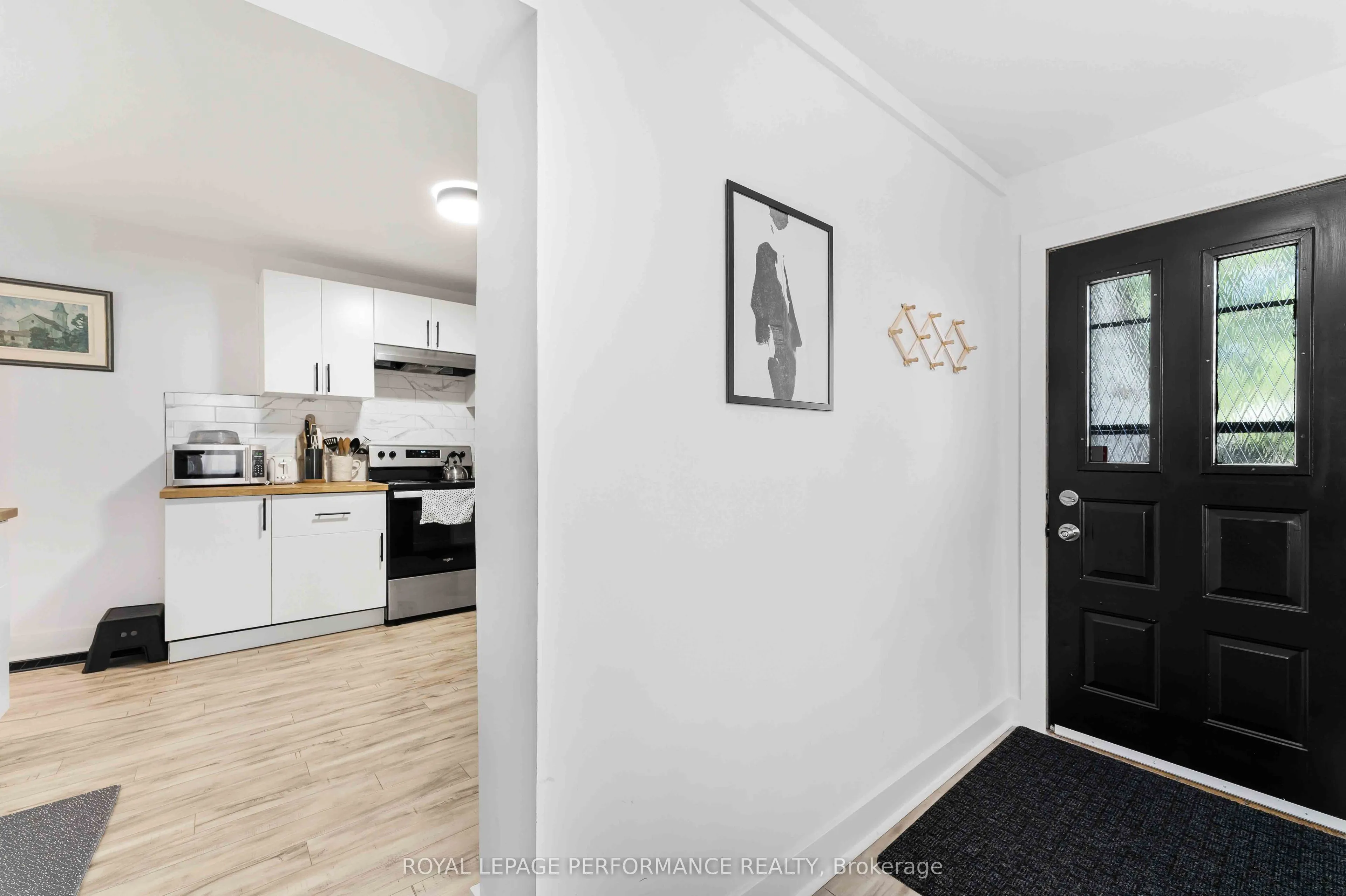 3-5 Mary Street N