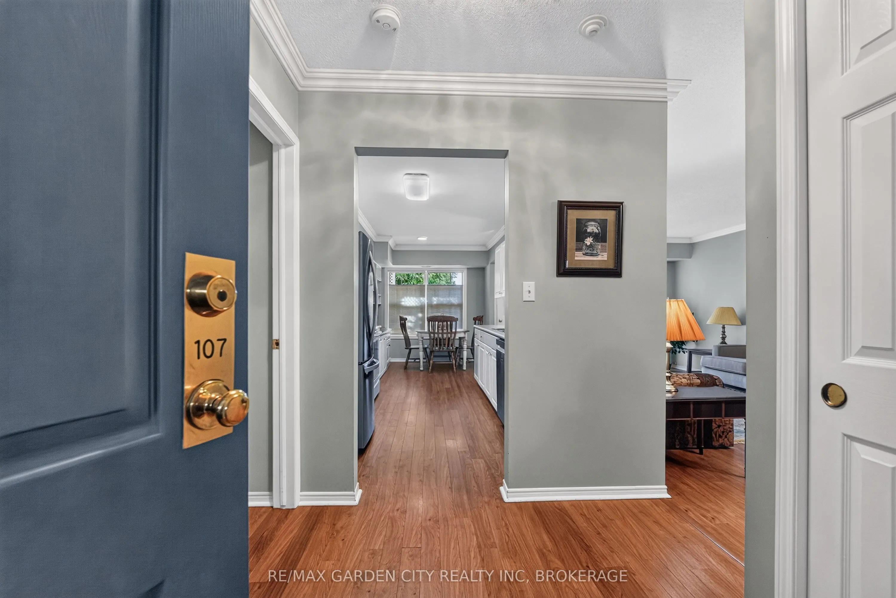 4090 John Charles Boulevard #107