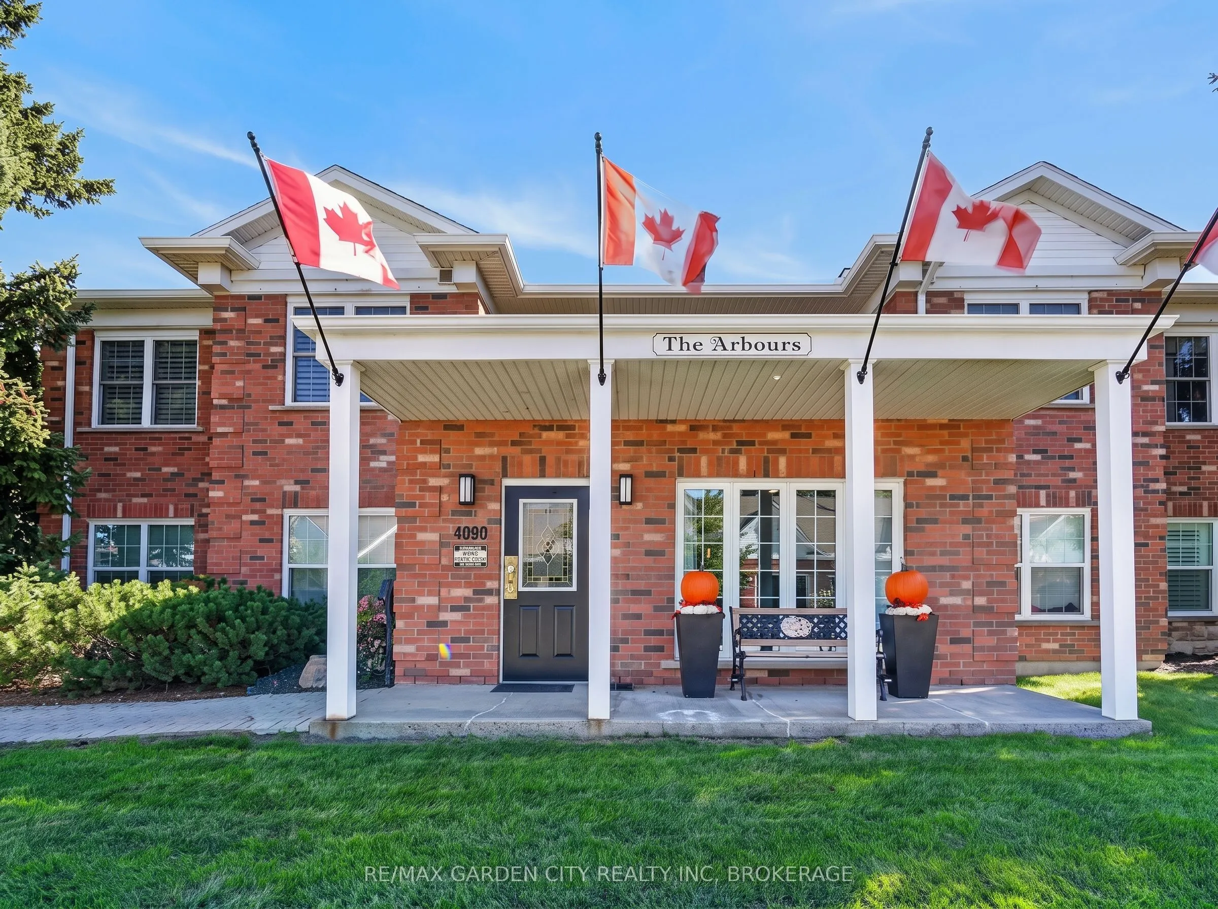 4090 John Charles Boulevard #107