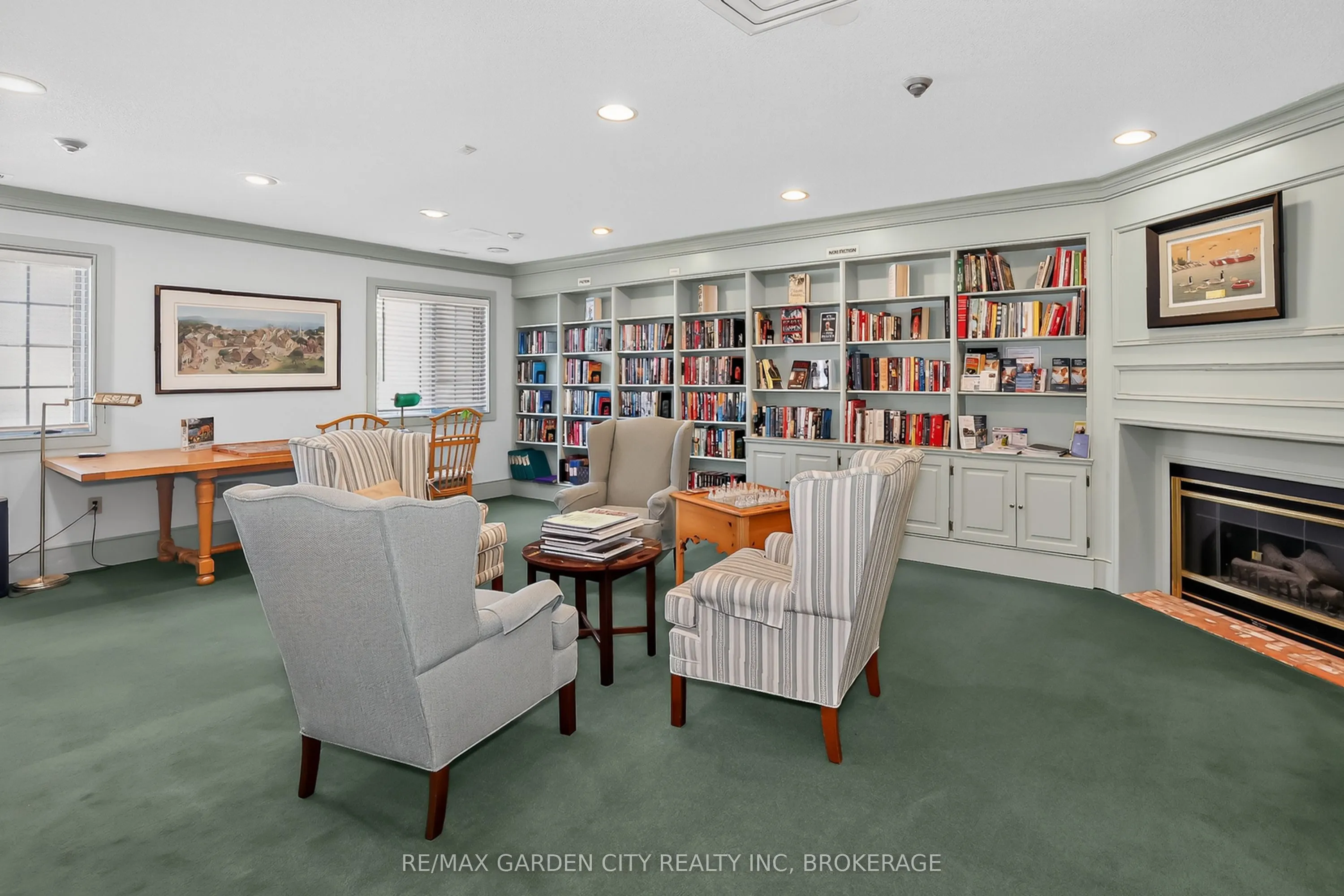 4090 John Charles Boulevard #107