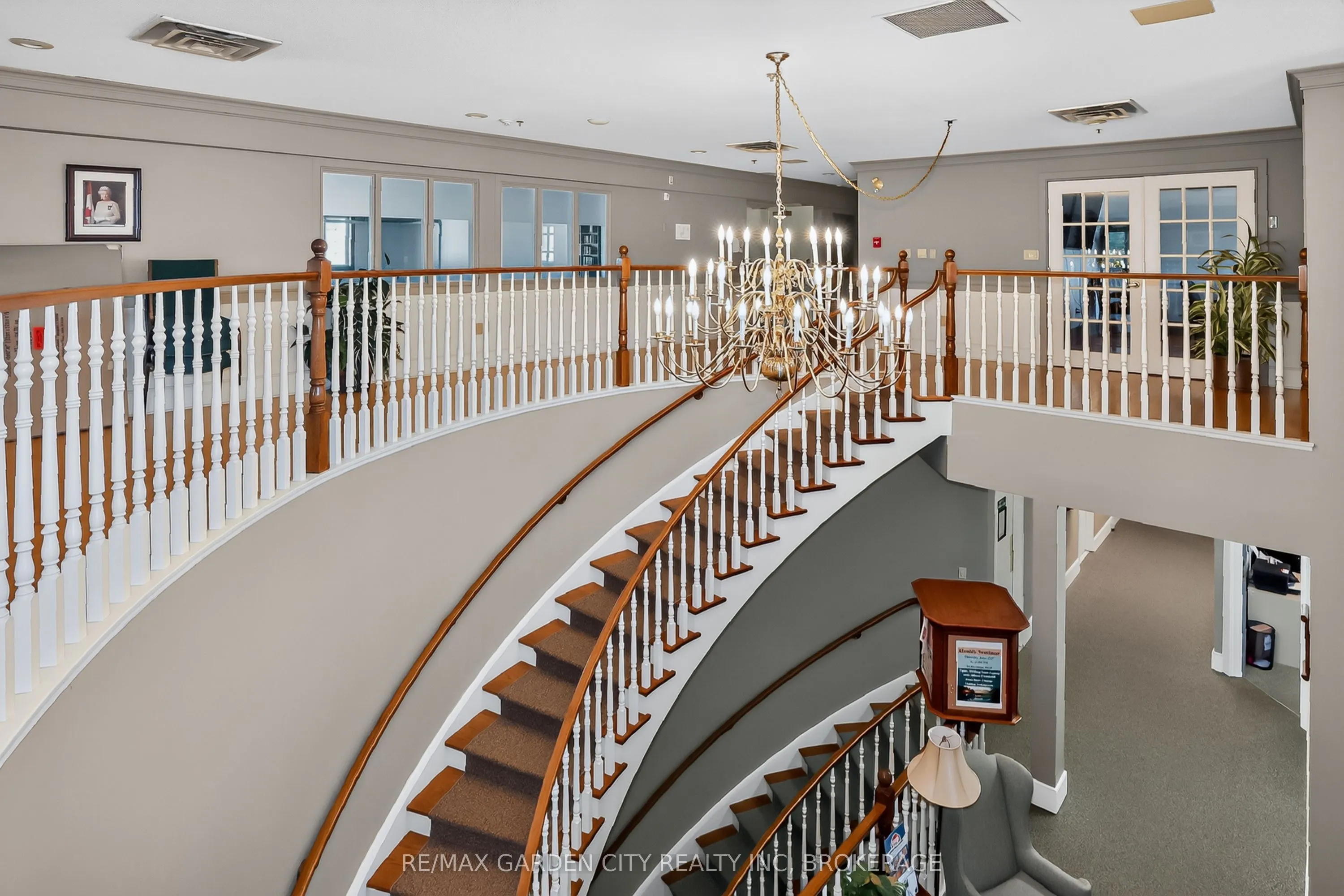 4090 John Charles Boulevard #107