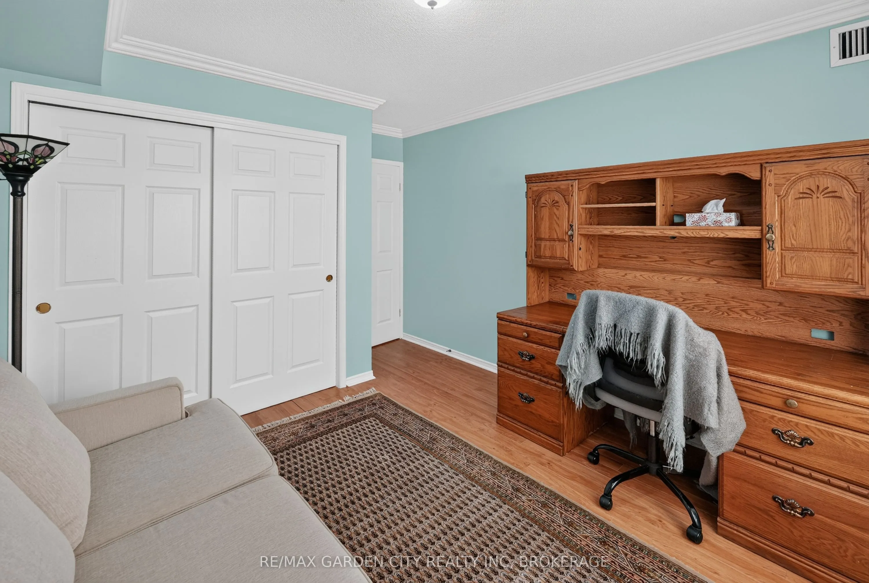4090 John Charles Boulevard #107