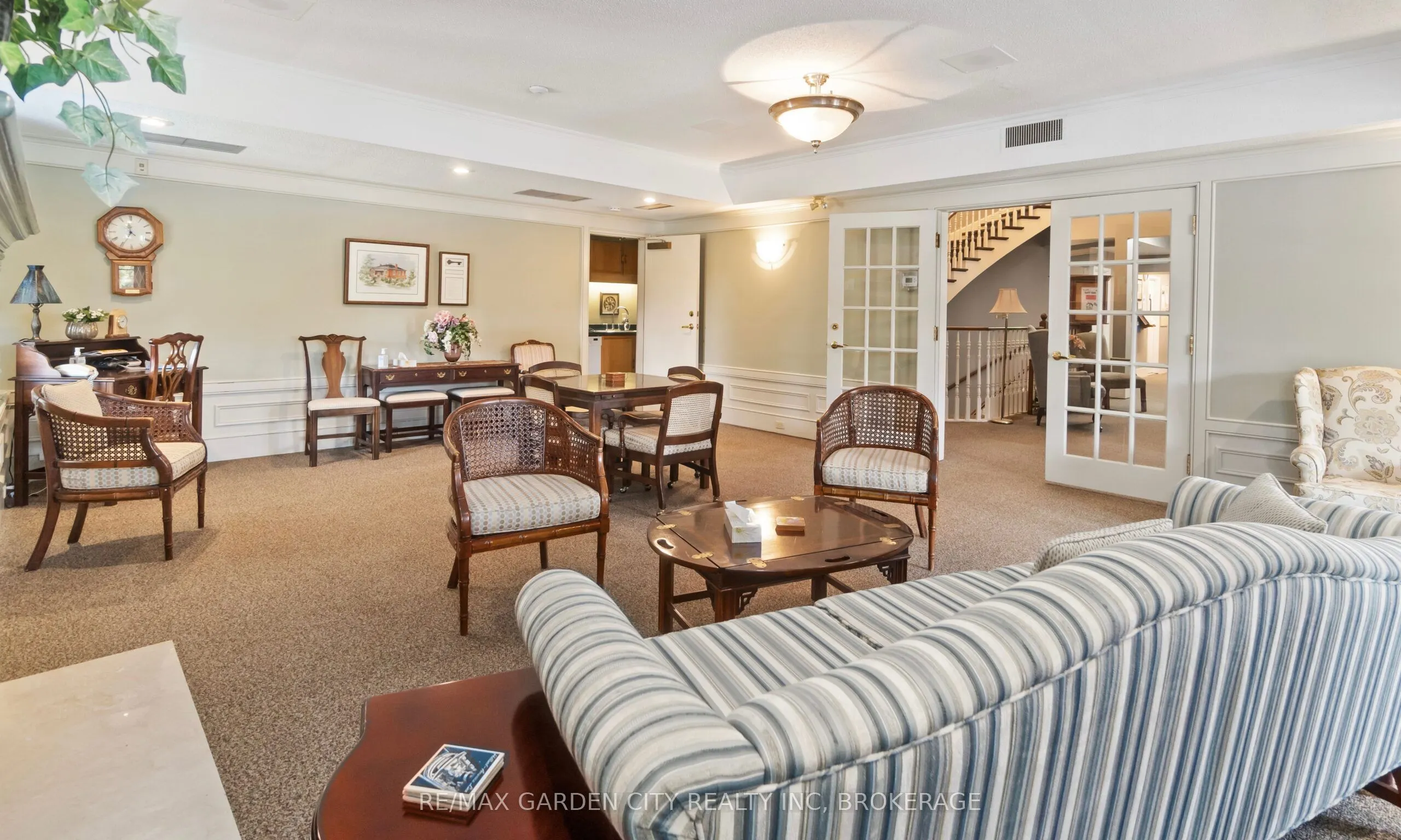 4090 John Charles Boulevard #107