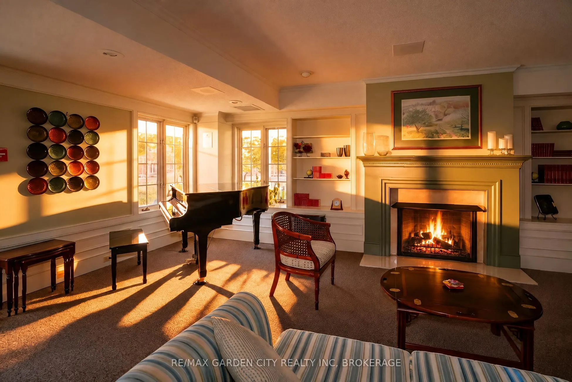 4090 John Charles Boulevard #107