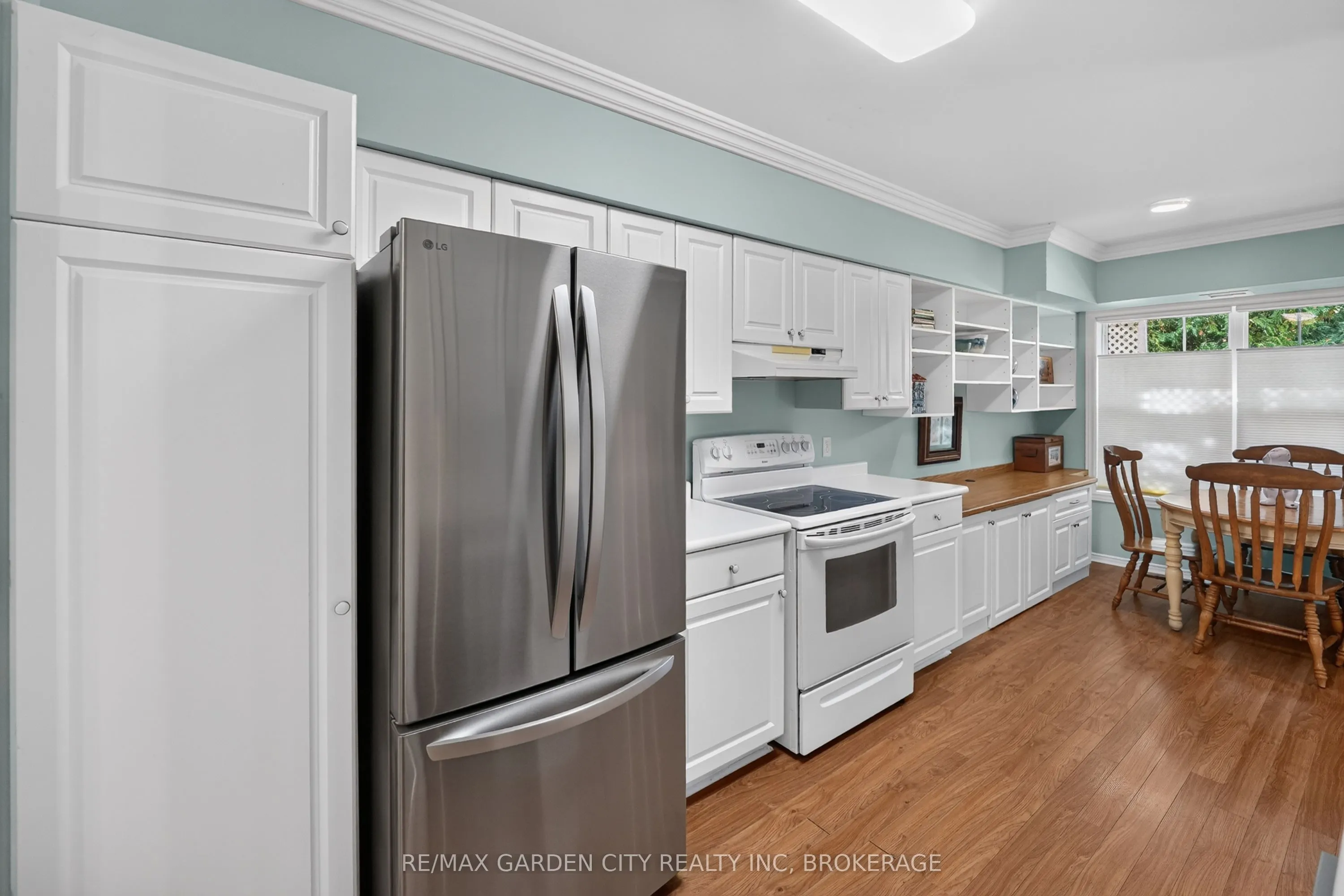 4090 John Charles Boulevard #107