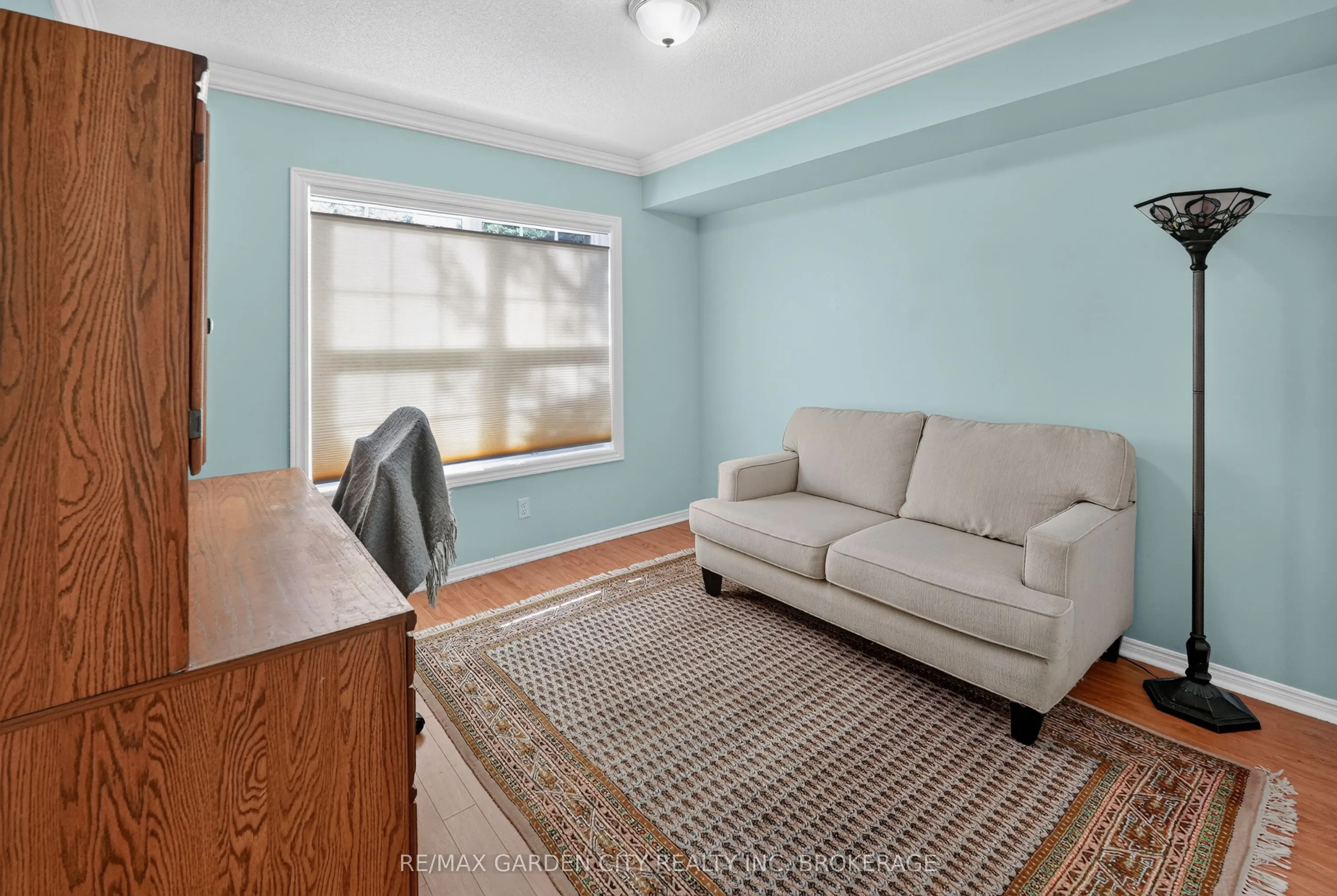 4090 John Charles Boulevard #107