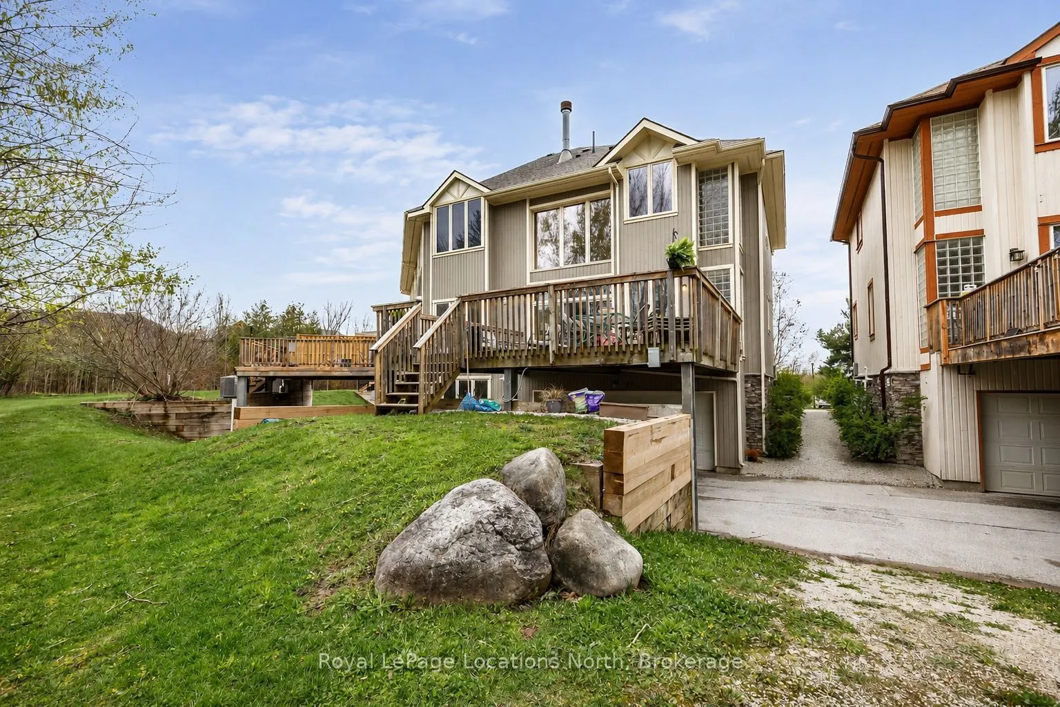 224 Blueski George Crescent #16