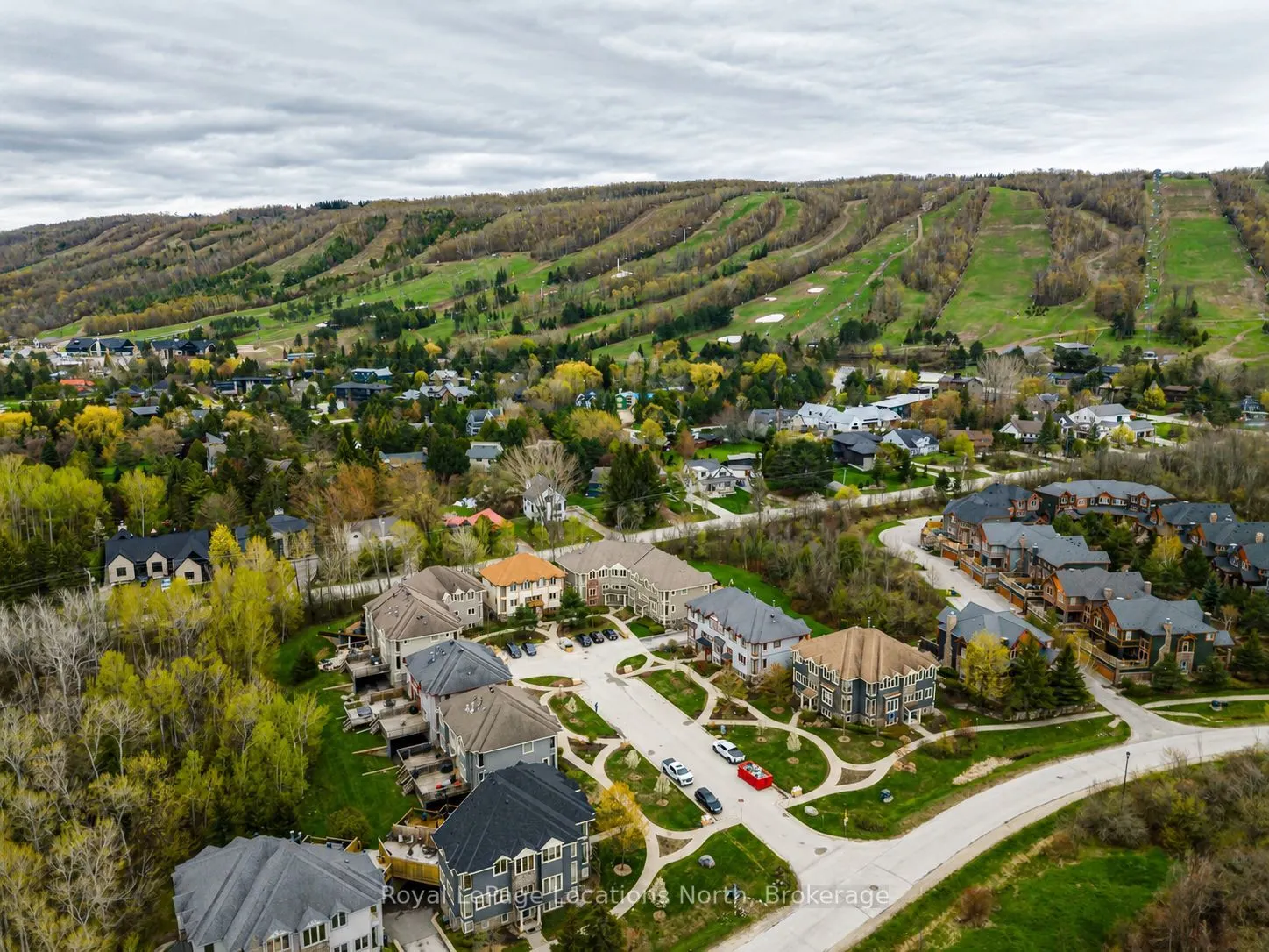 224 Blueski George Crescent #16