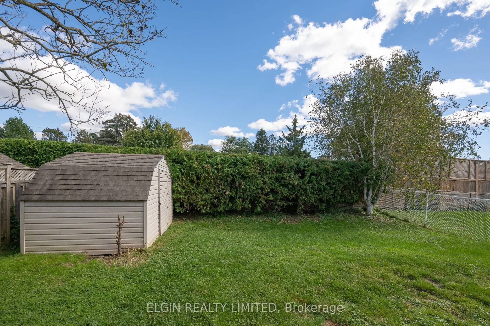 52 Oldewood Crescent