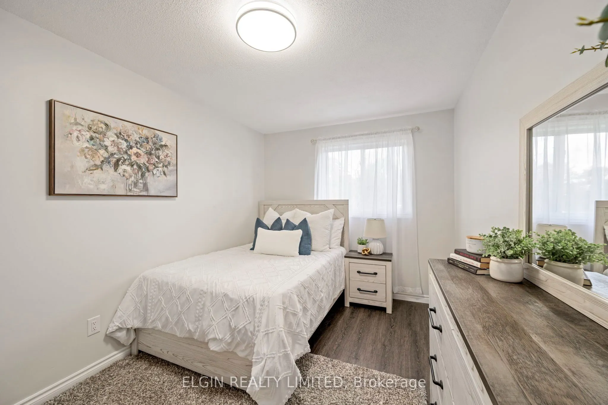 52 Oldewood Crescent