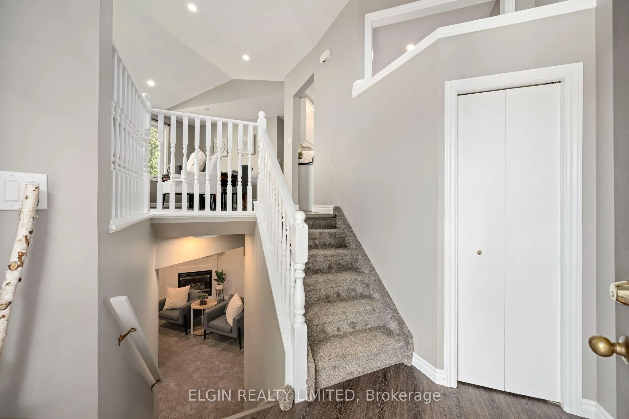 52 Oldewood Crescent