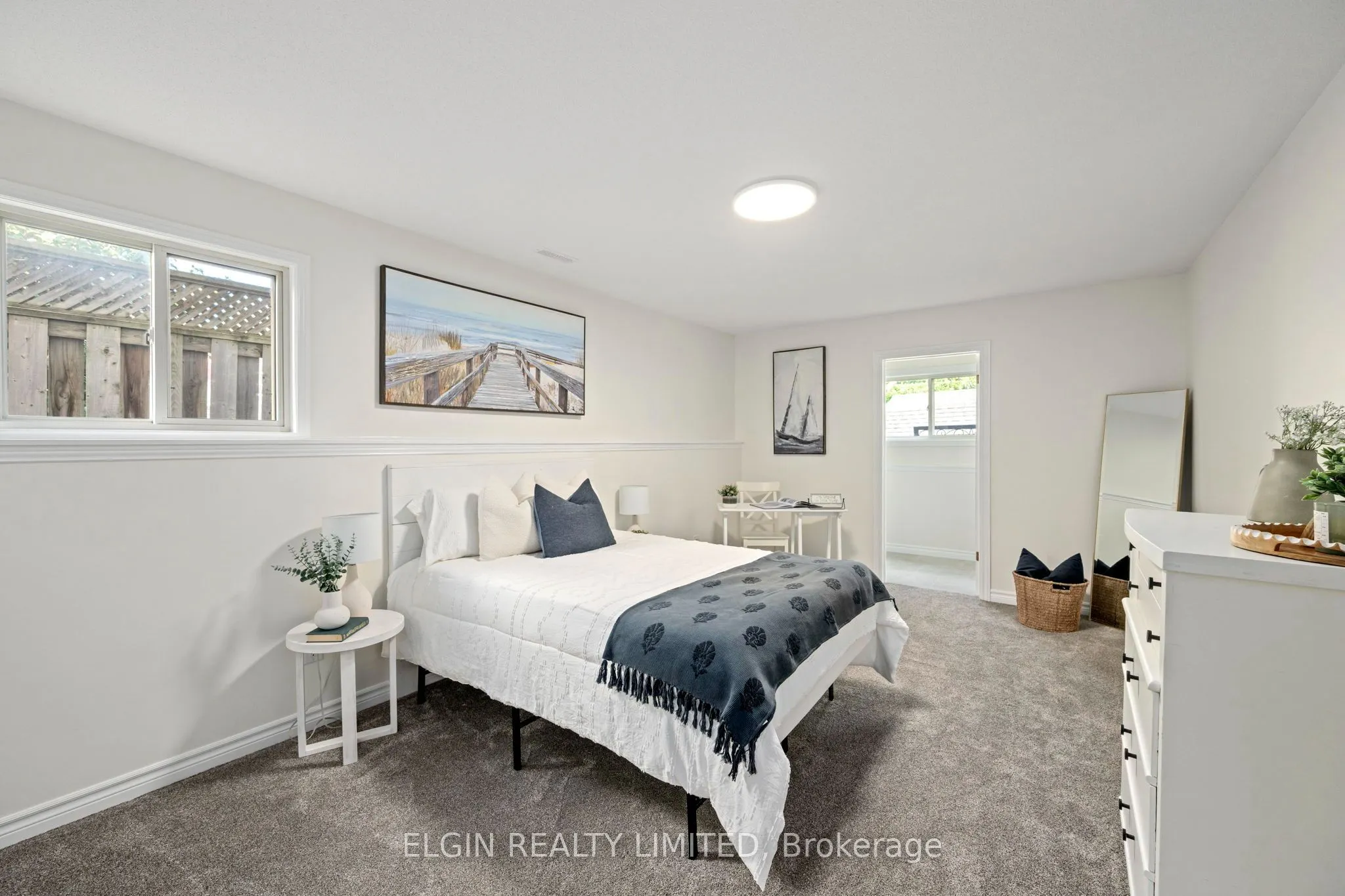 52 Oldewood Crescent