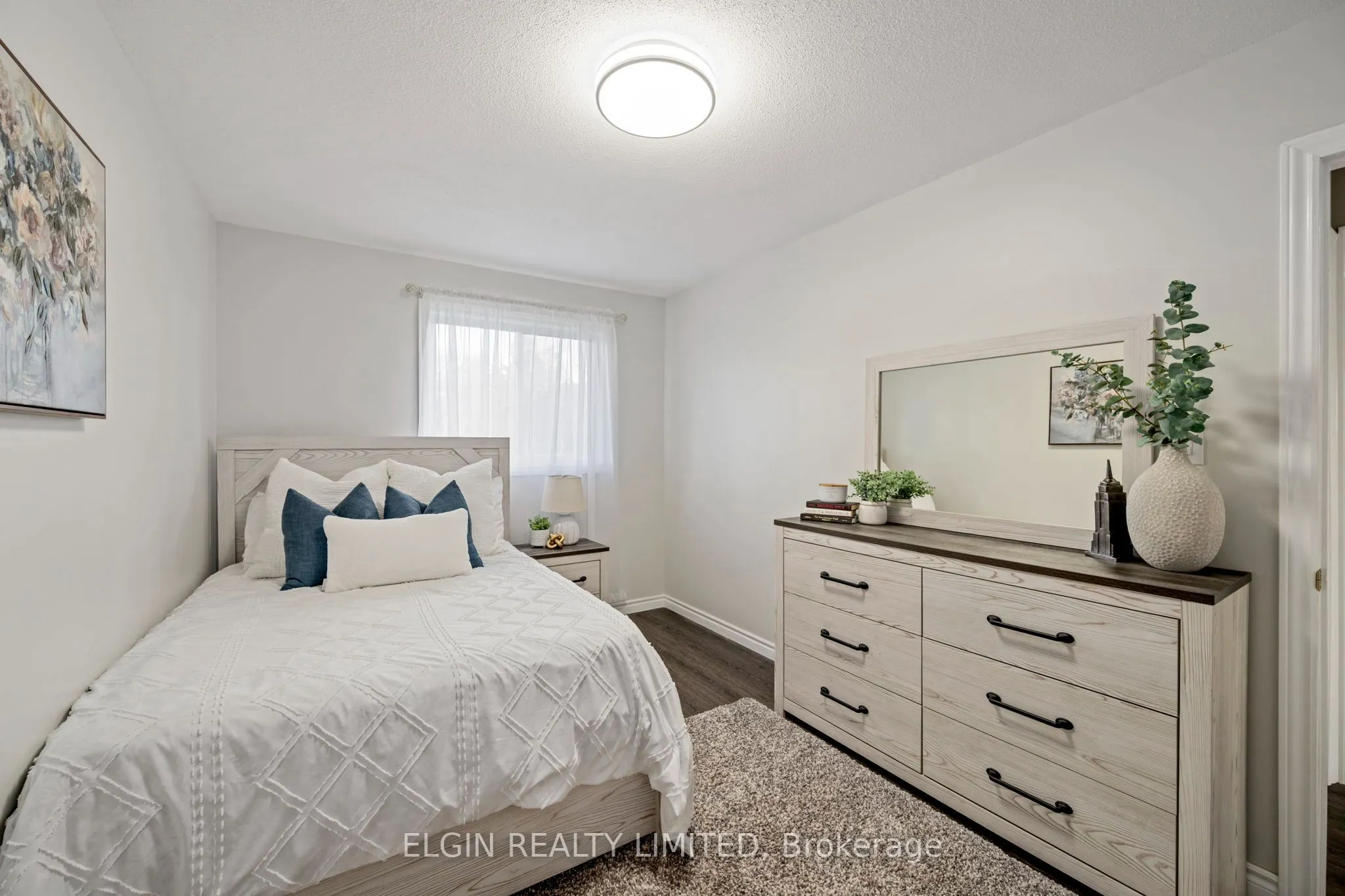 52 Oldewood Crescent