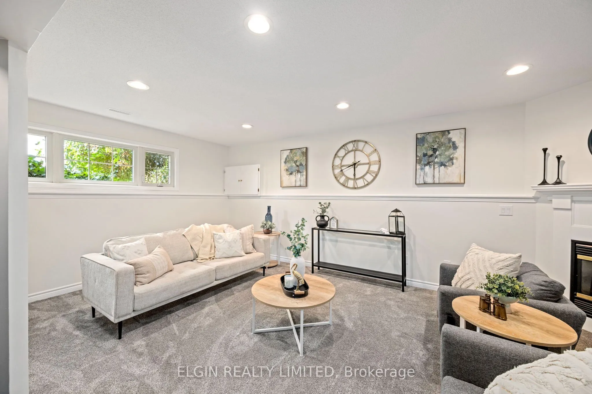 52 Oldewood Crescent