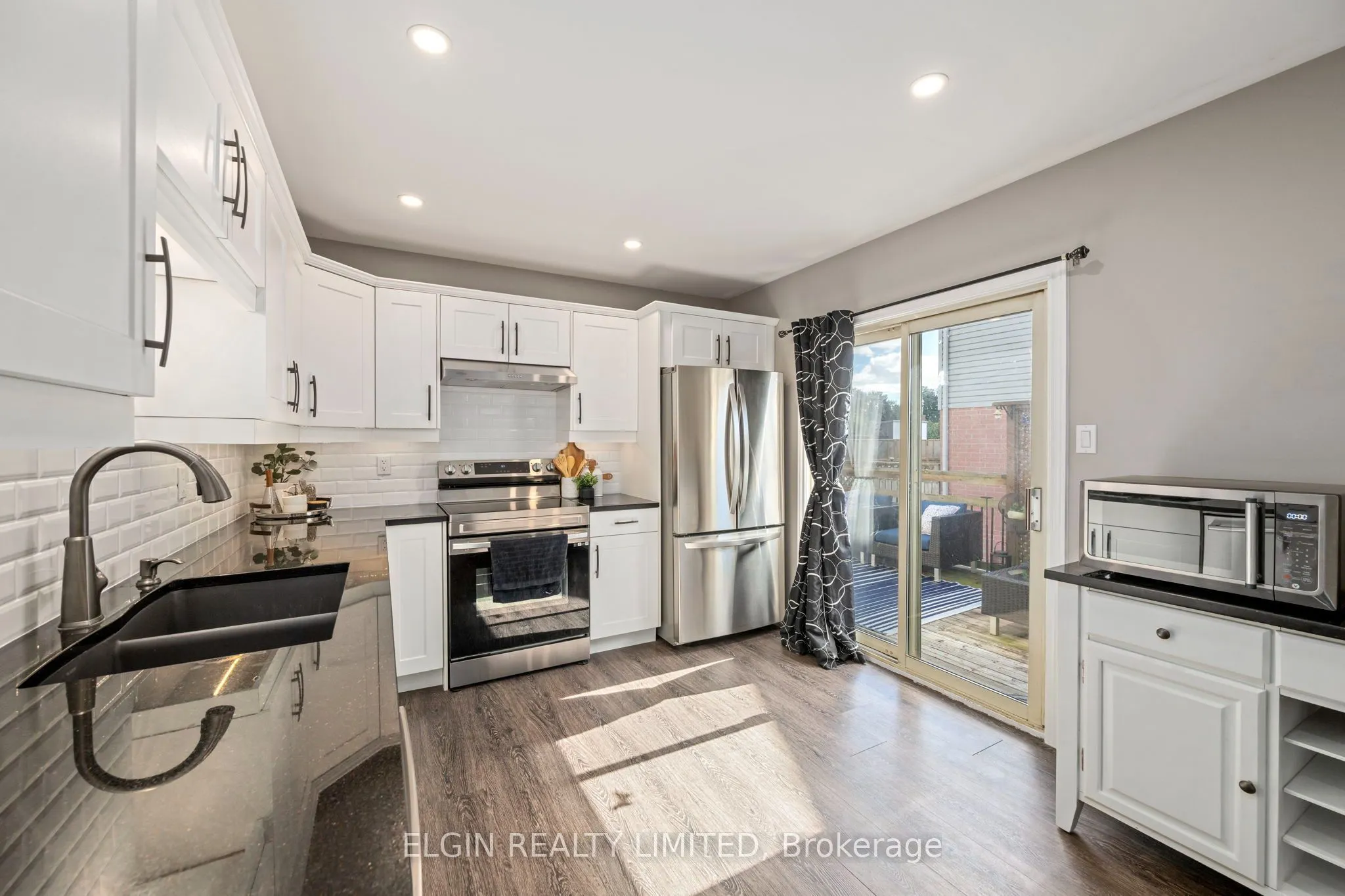 52 Oldewood Crescent