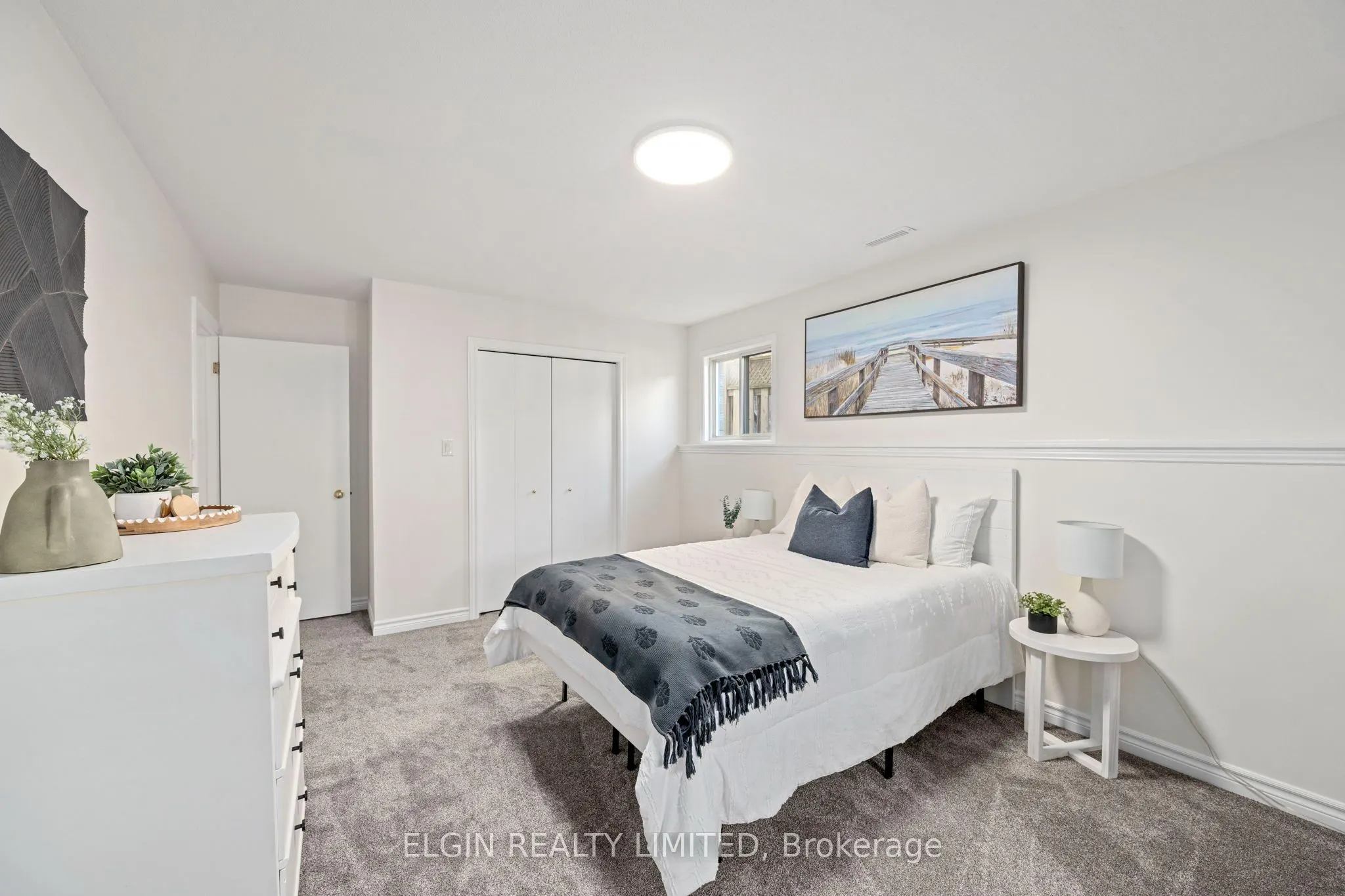 52 Oldewood Crescent