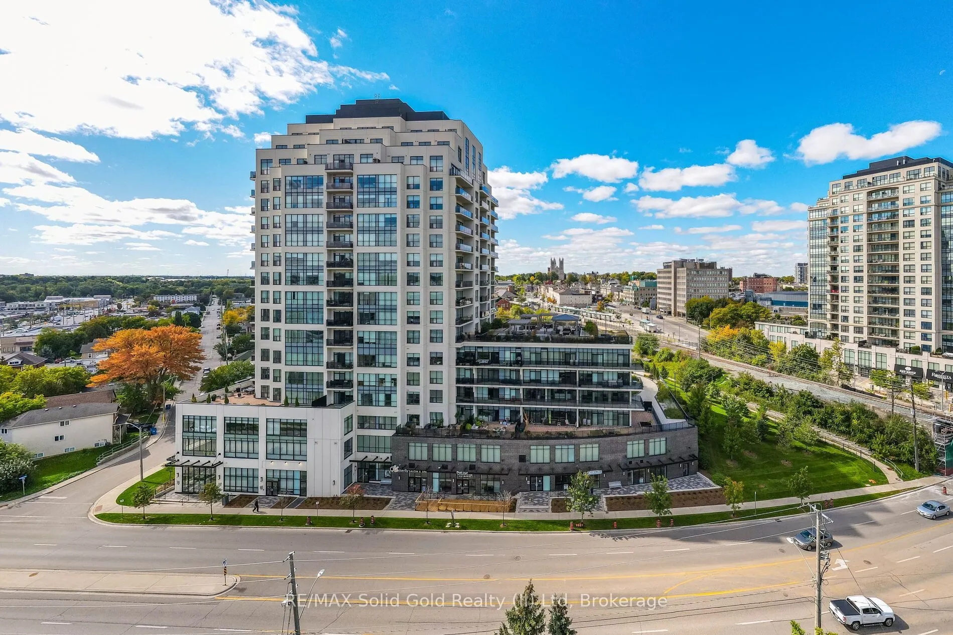 150 Wellington Street E #104